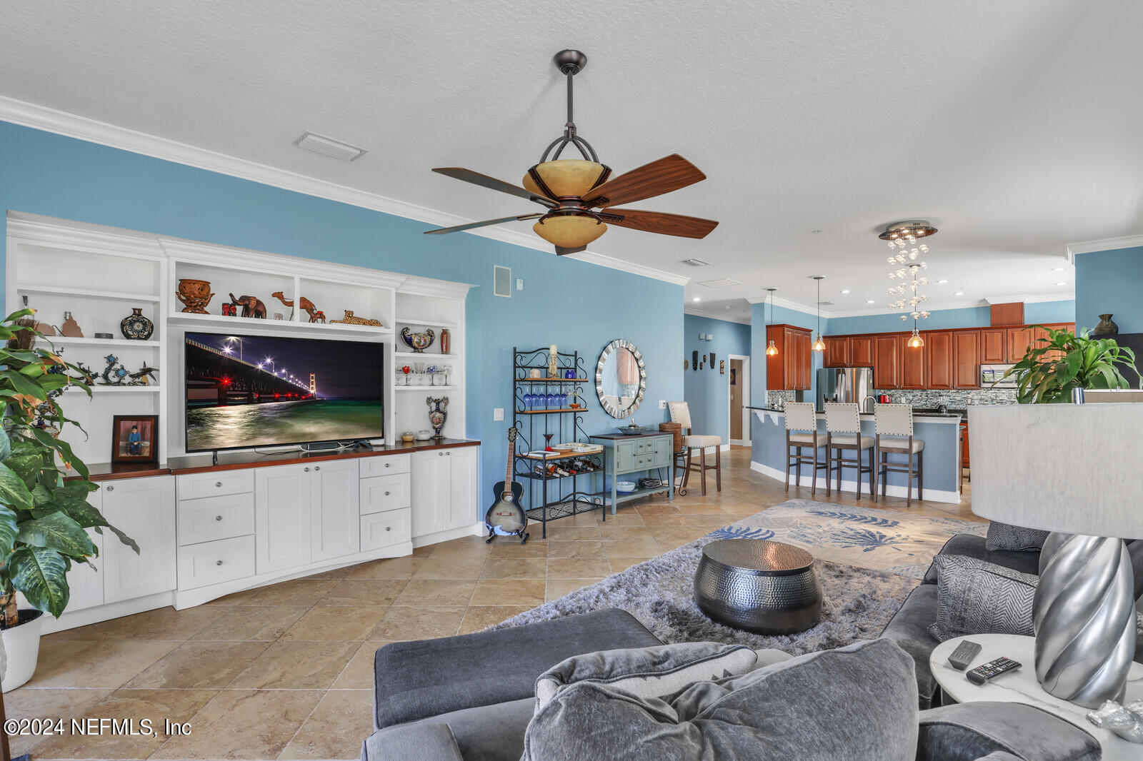 13846 ATLANTIC Boulevard, 201