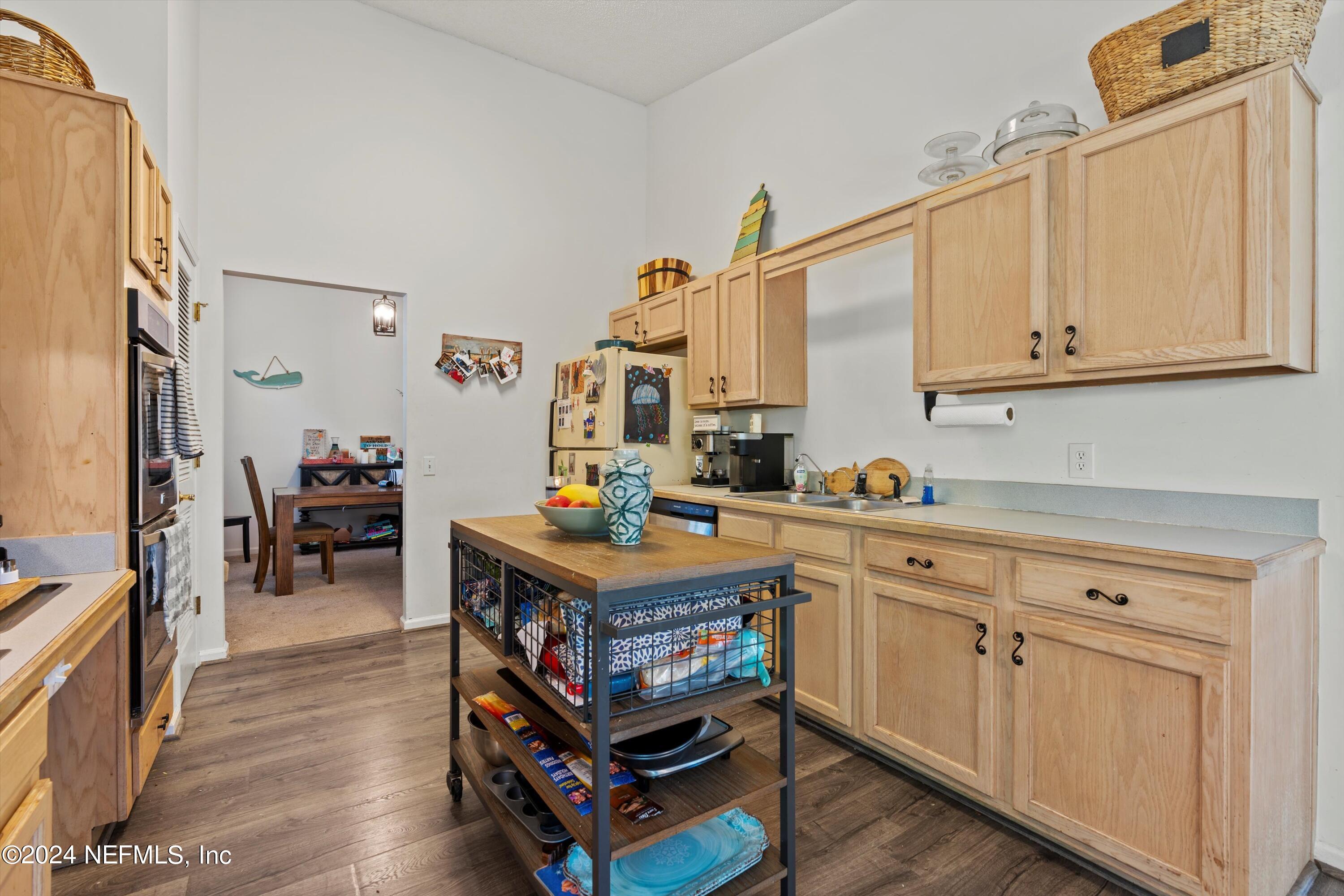 1289 RIP TIDE Boulevard