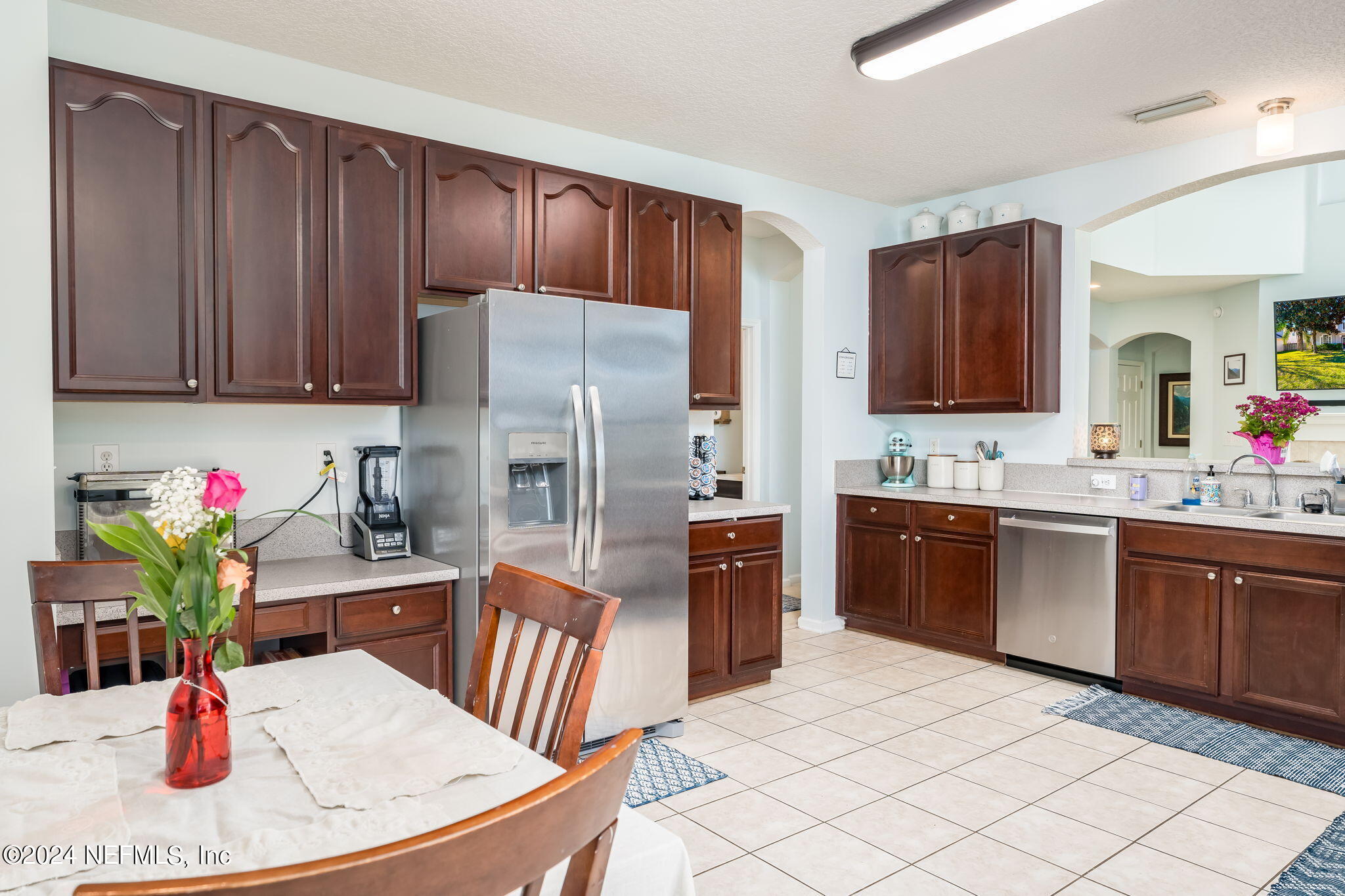 1523 ASHLEE BRANCH Way