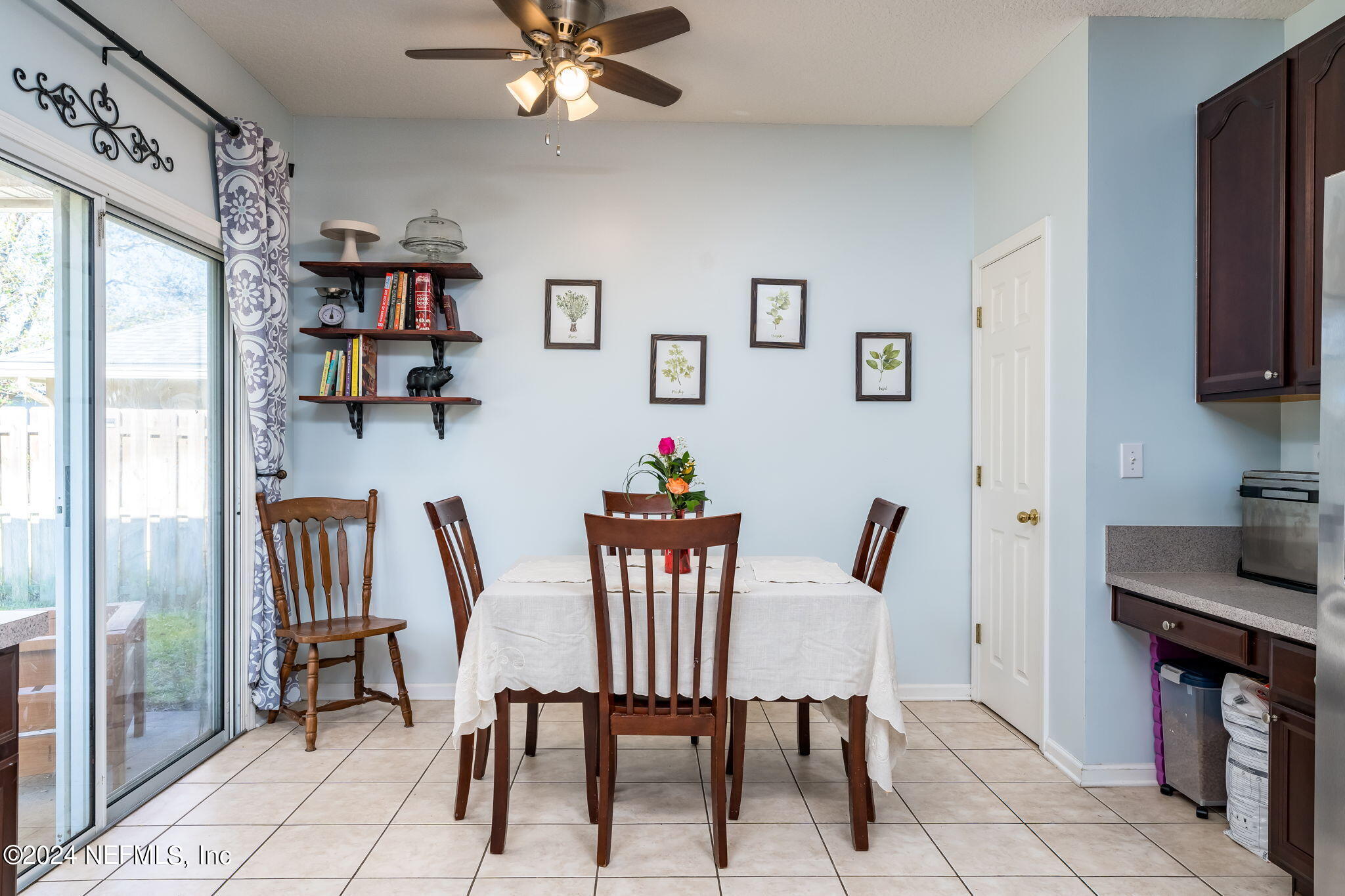 1523 ASHLEE BRANCH Way