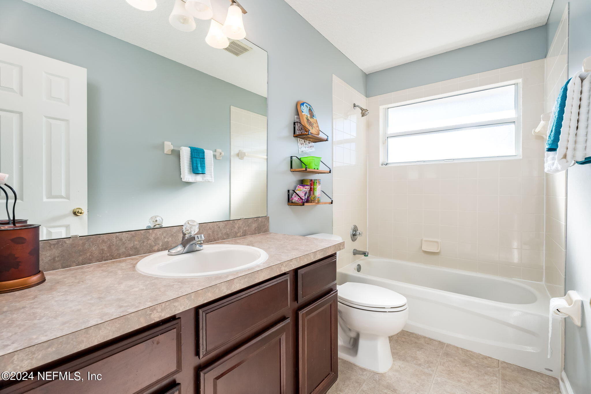 1523 ASHLEE BRANCH Way