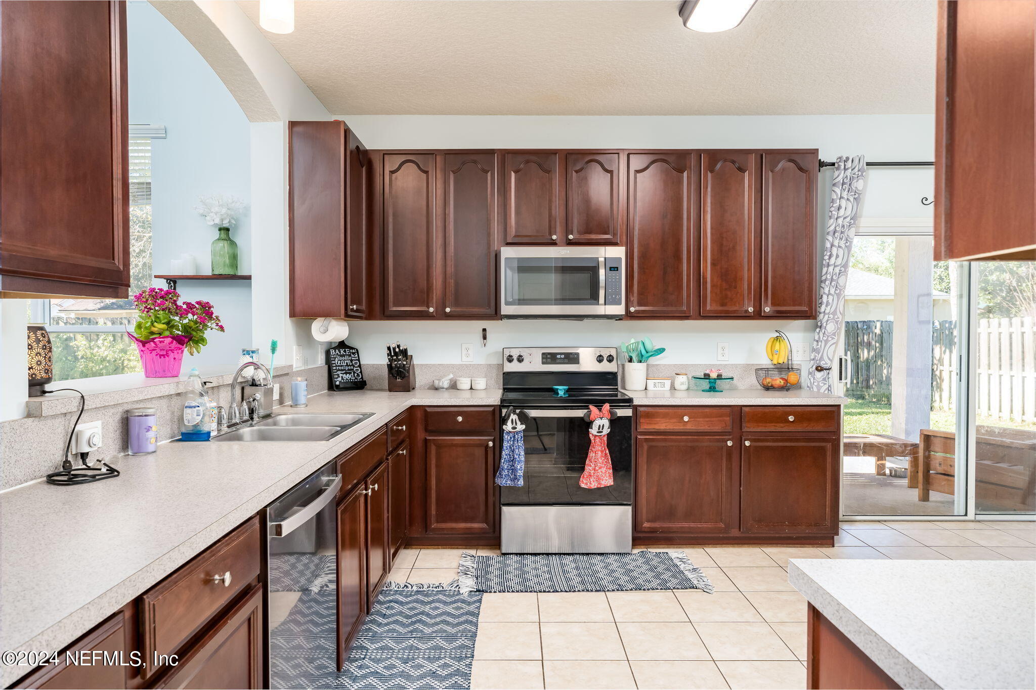 1523 ASHLEE BRANCH Way