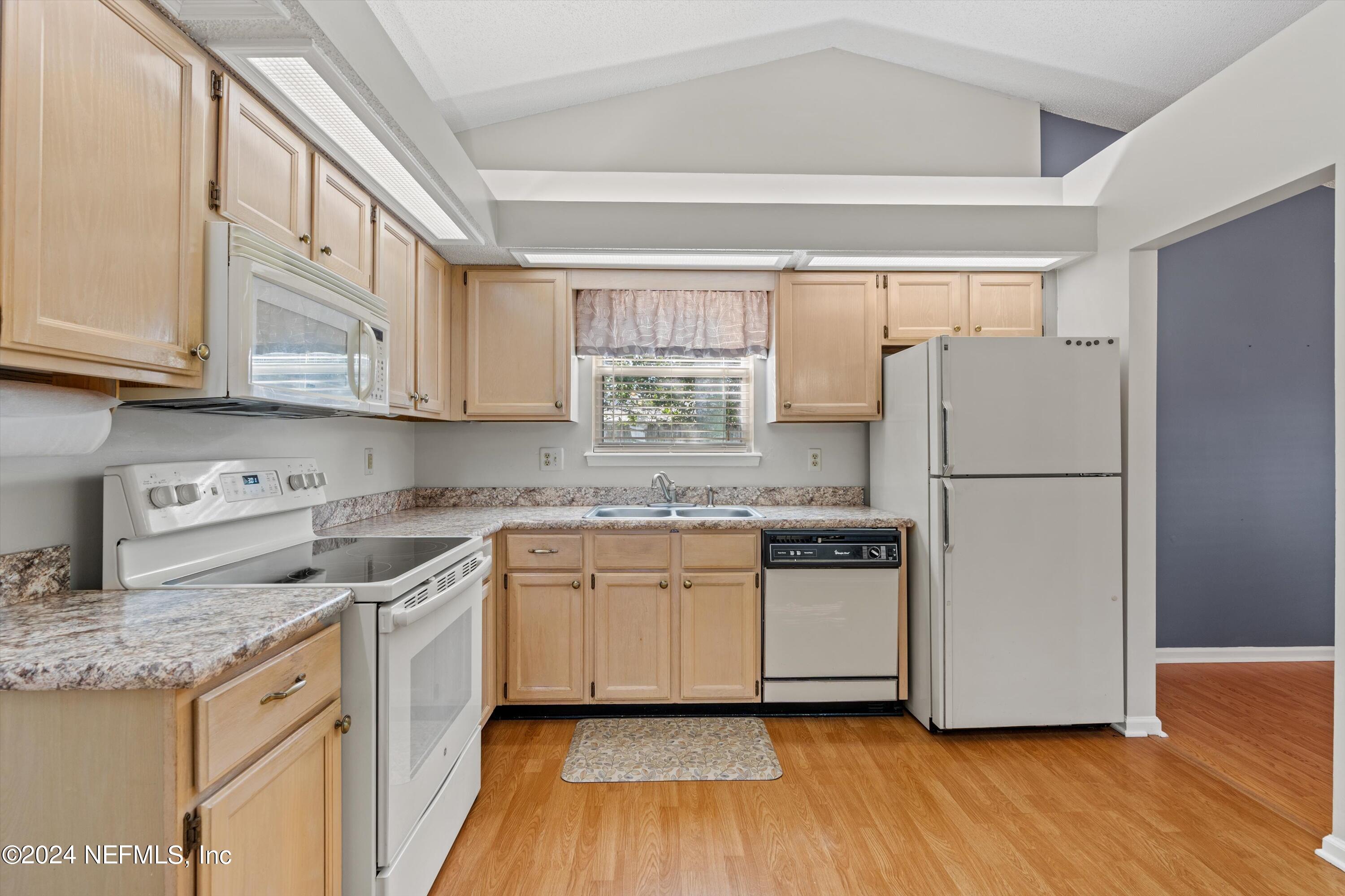 7732 SUGARTREE Court