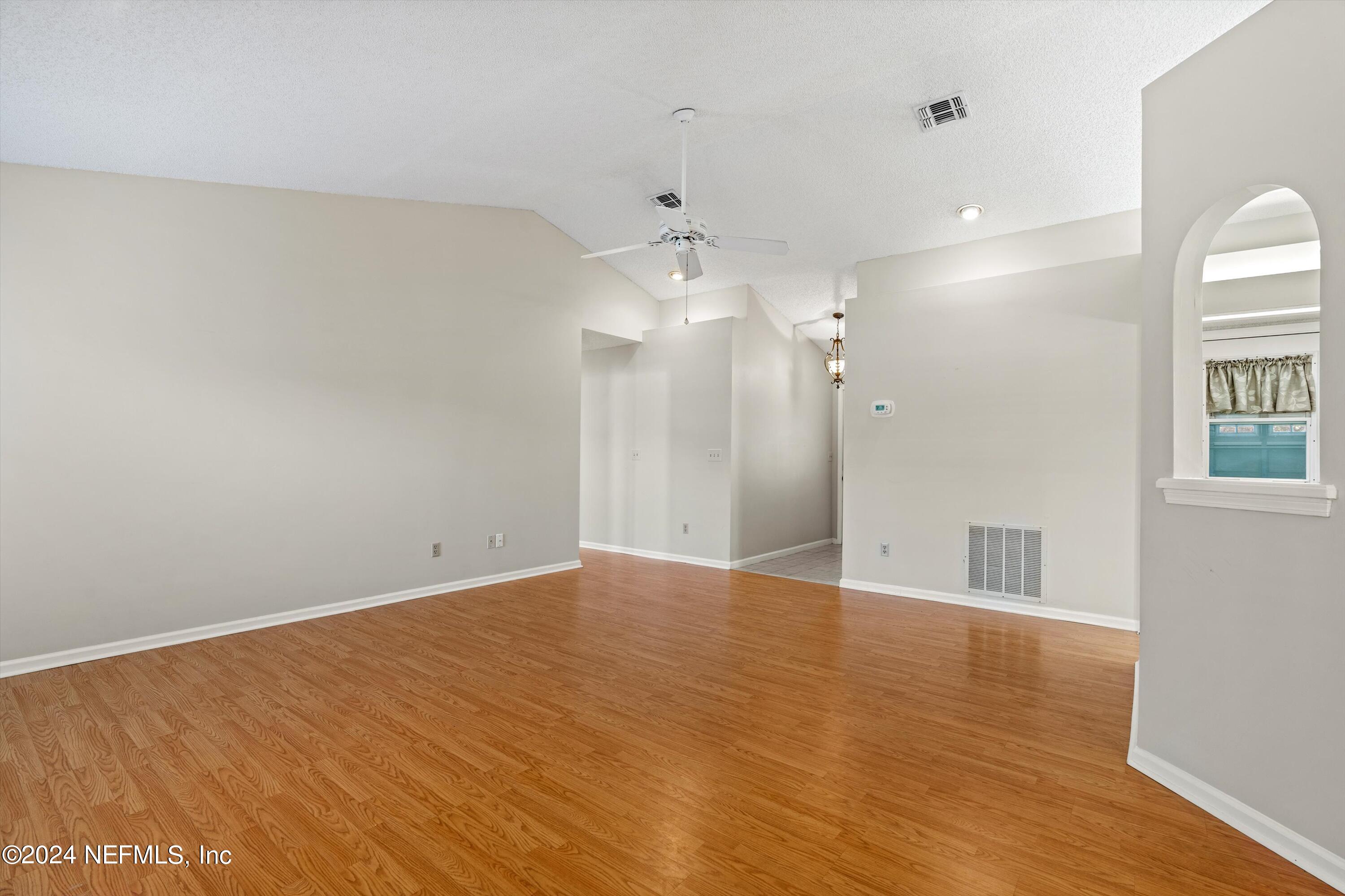 7732 SUGARTREE Court