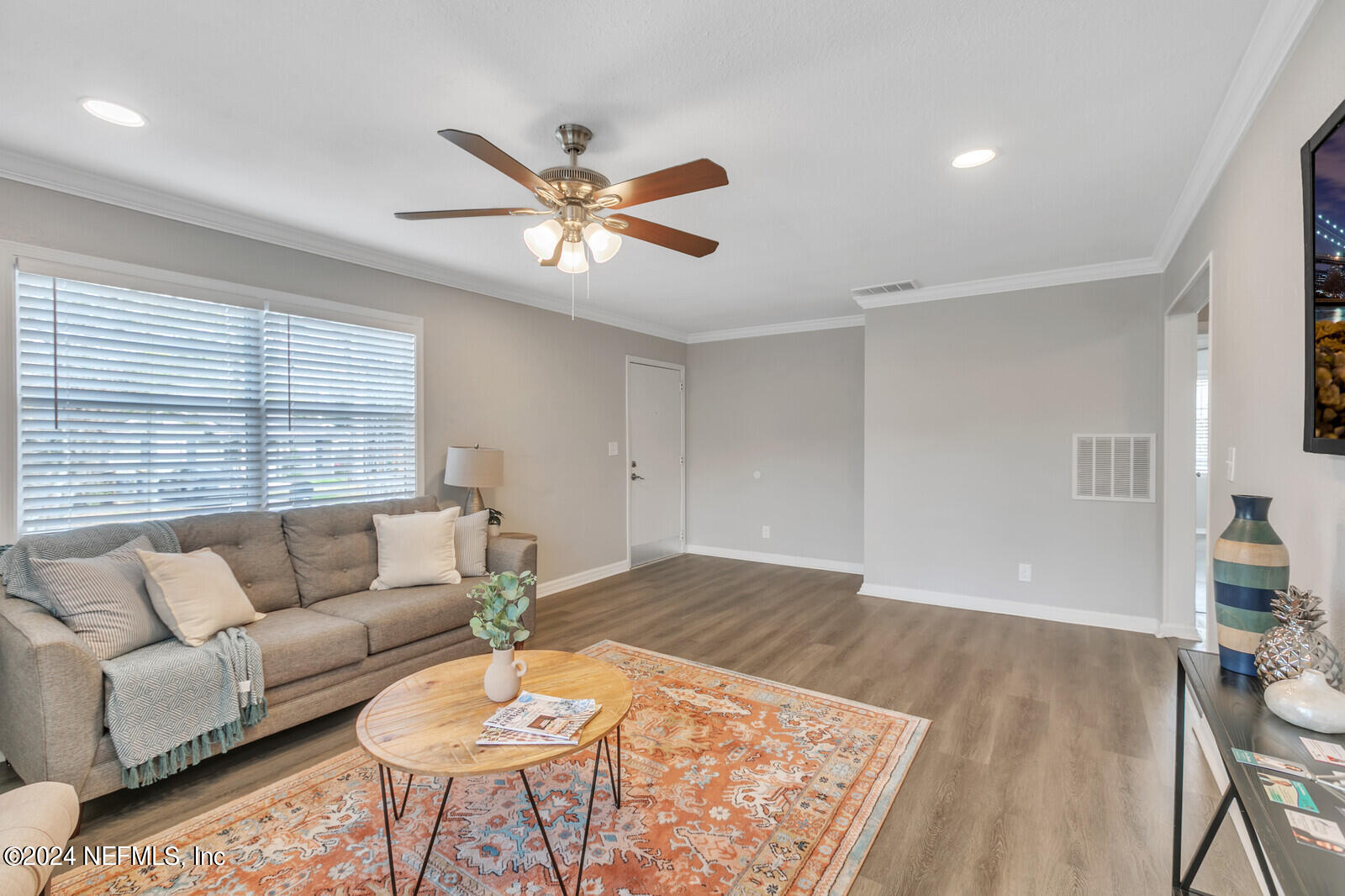 1056 VERONICA Street