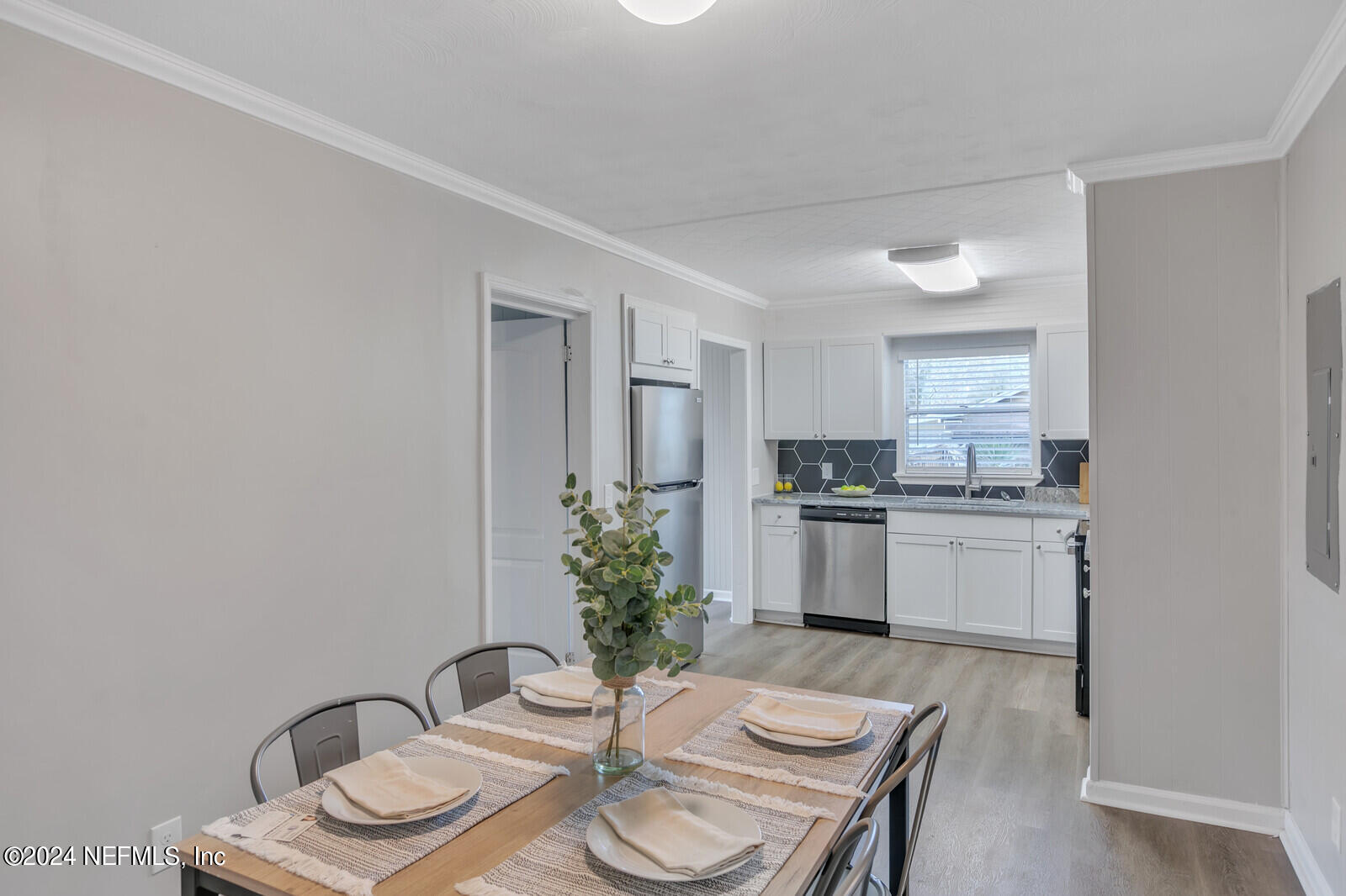 1056 VERONICA Street