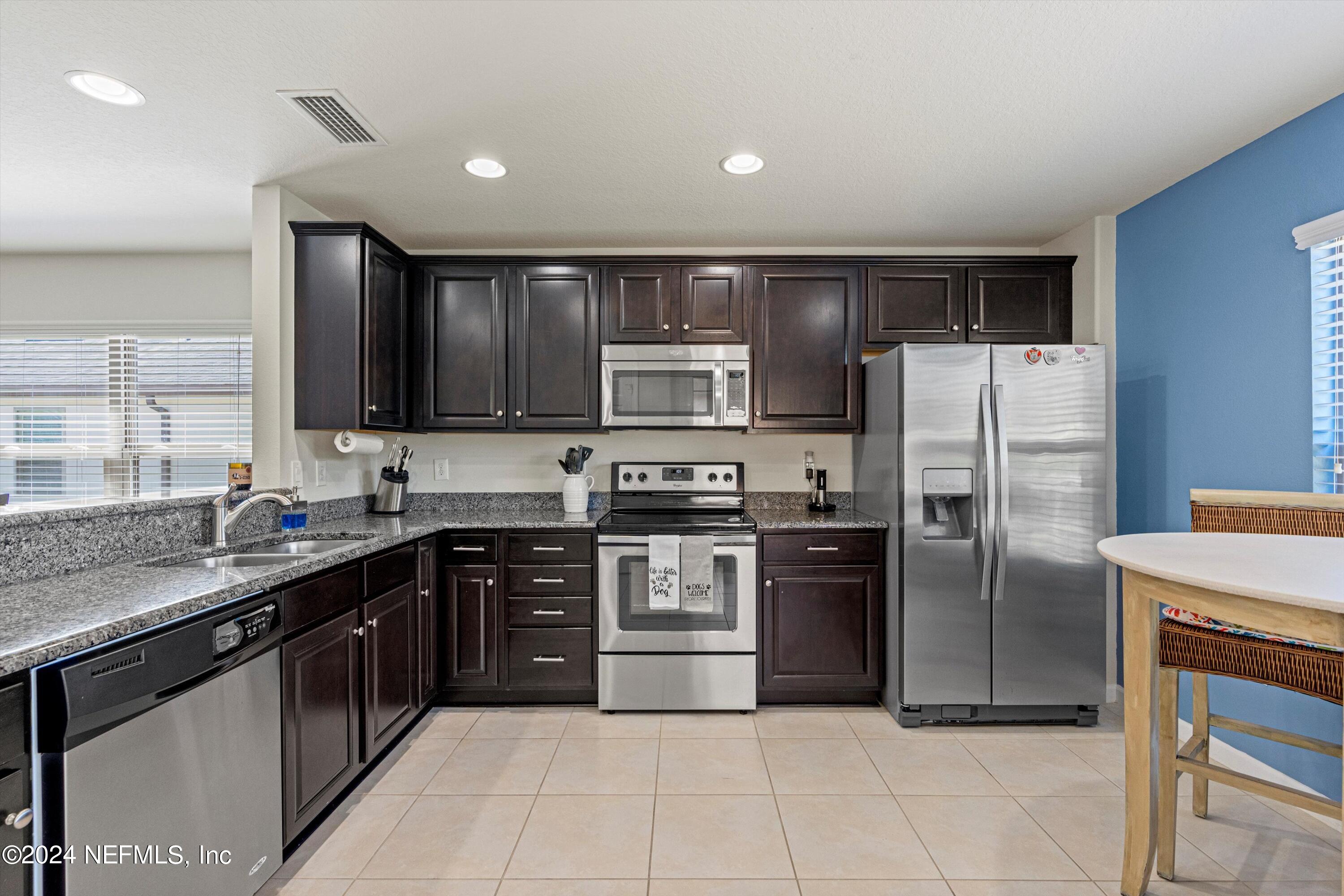 31 CYPRESS BAY Drive