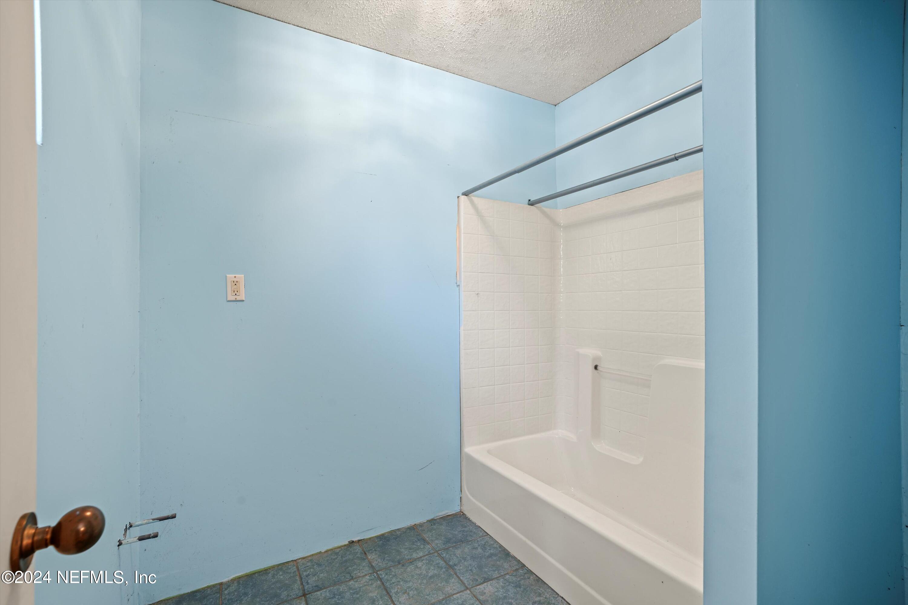 150 SUNSET STRIP Drive