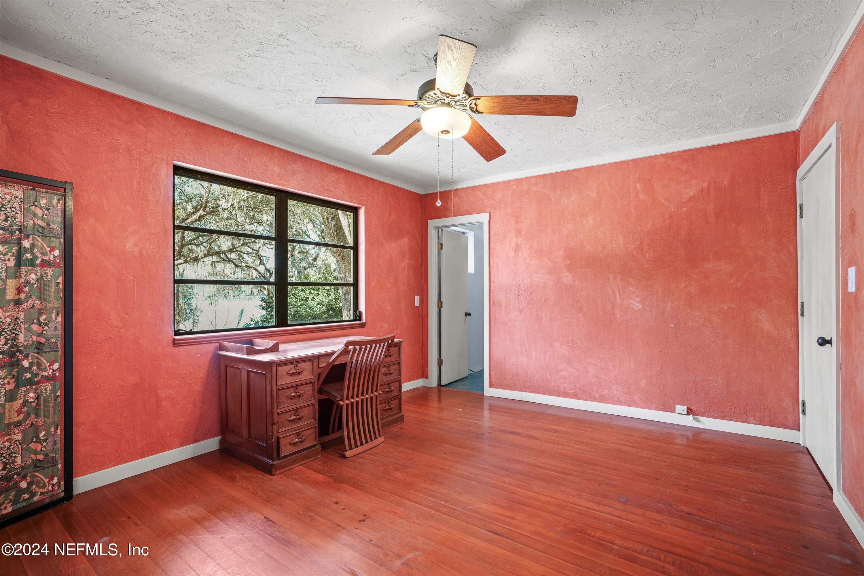 150 SUNSET STRIP Drive