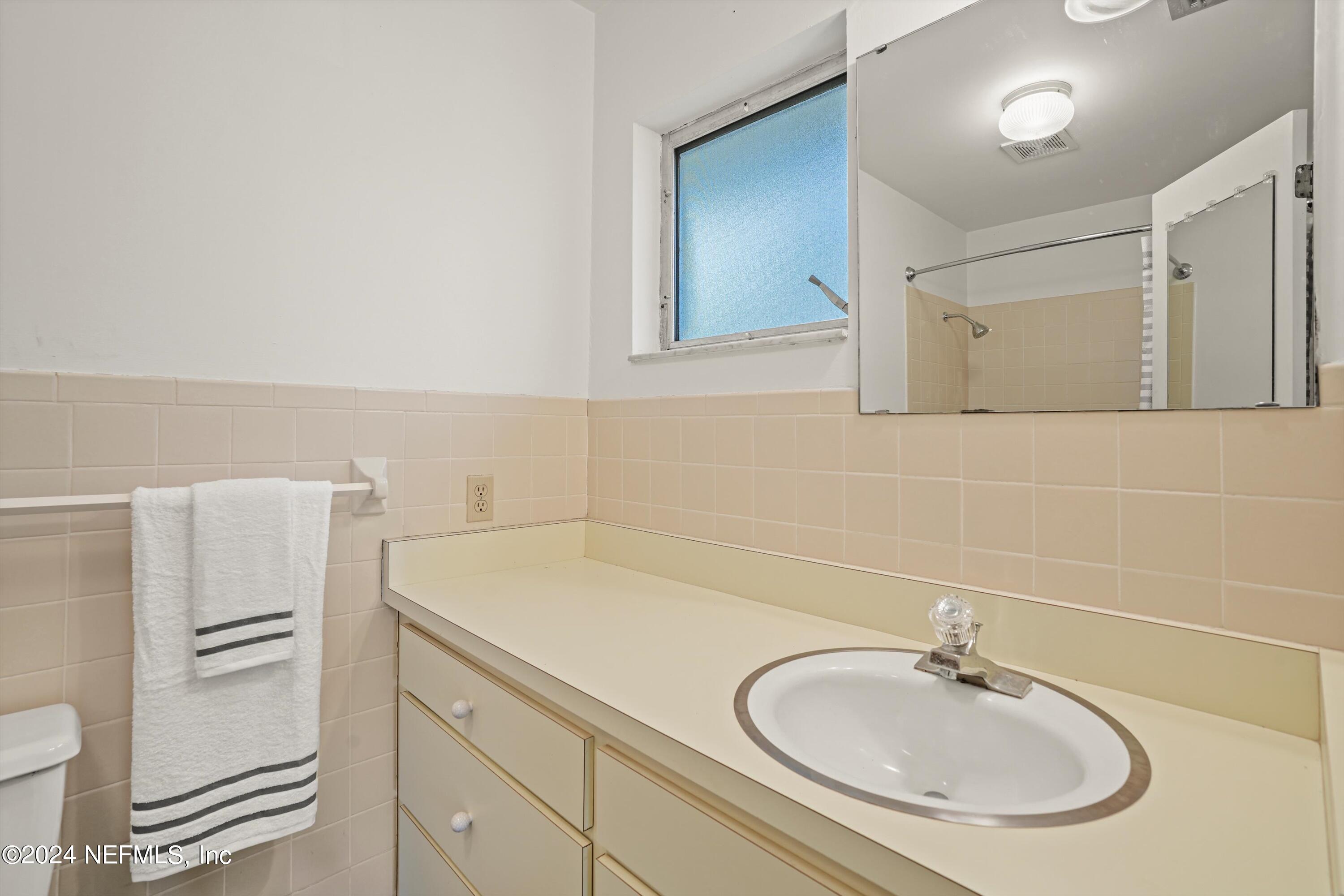 150 SUNSET STRIP Drive