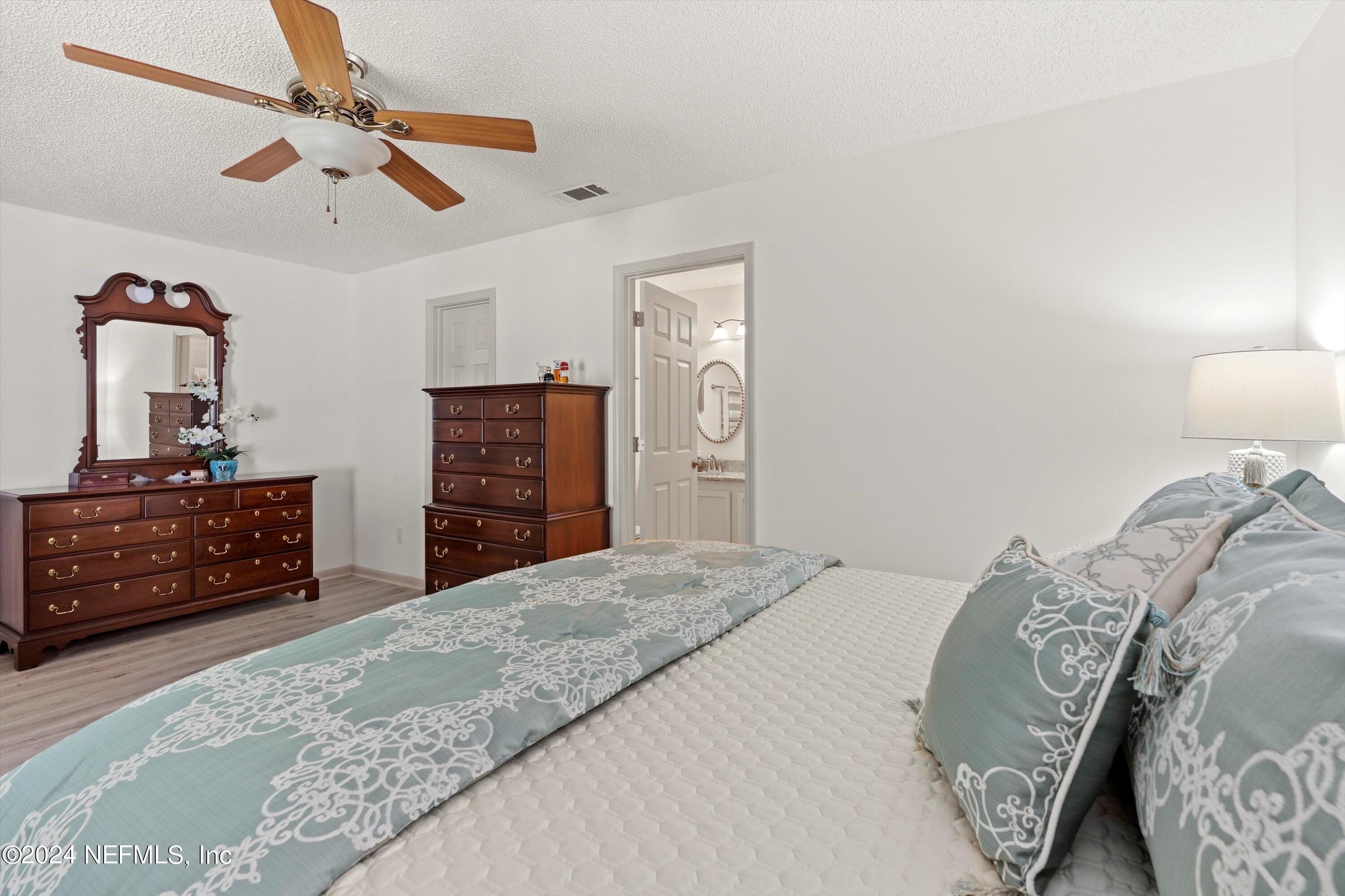 180 SOUTHERN GROVE Drive