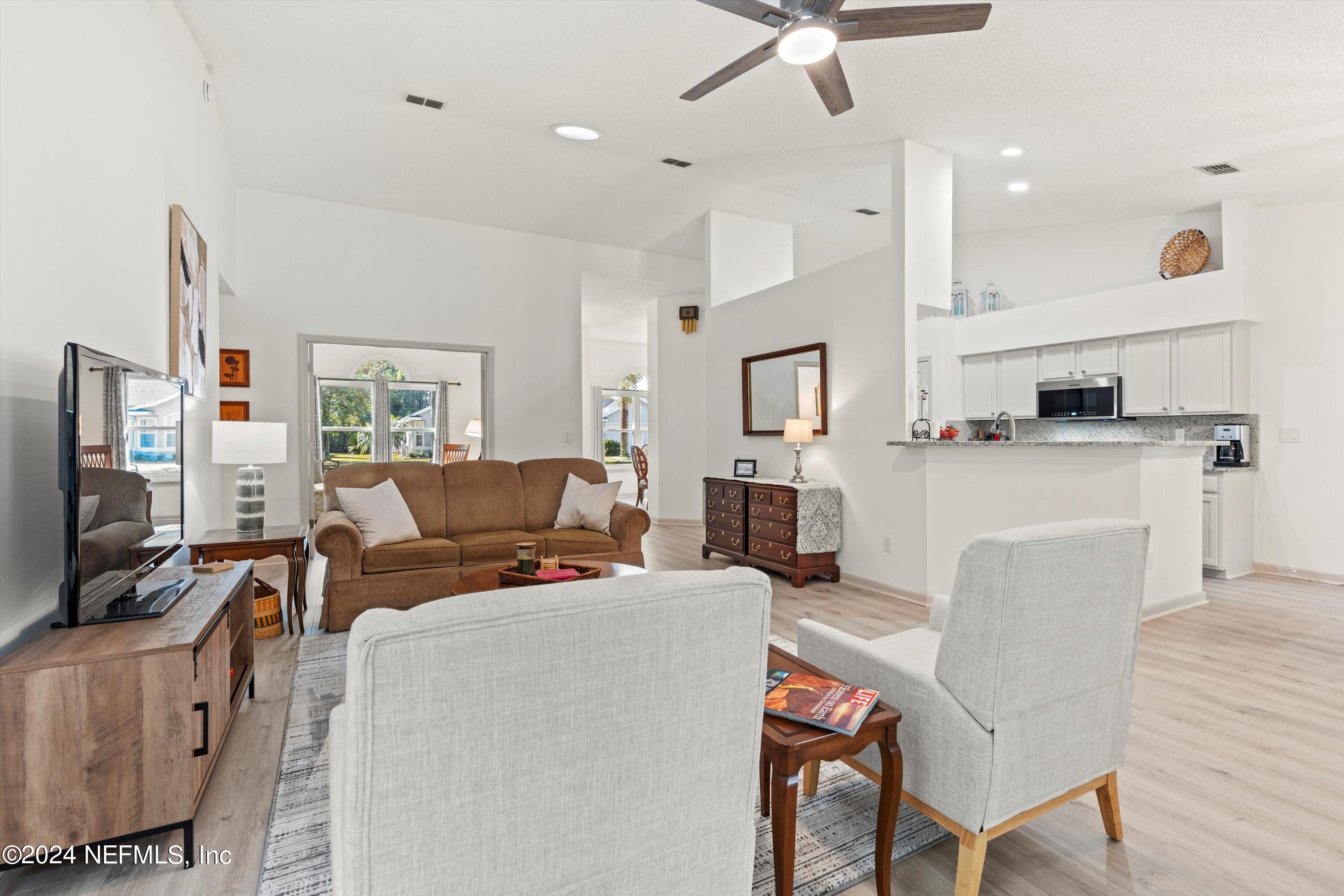 180 SOUTHERN GROVE Drive