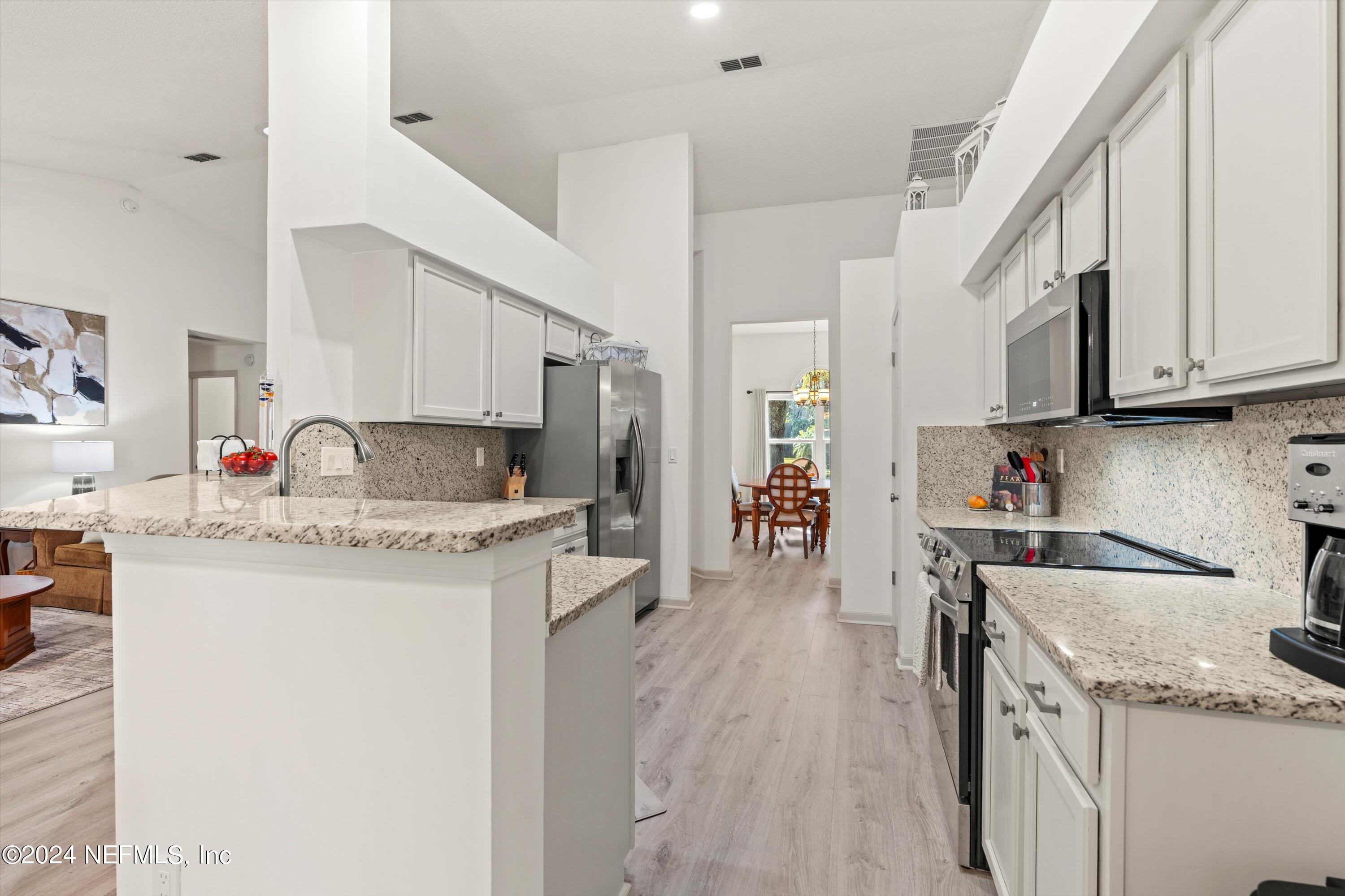 180 SOUTHERN GROVE Drive