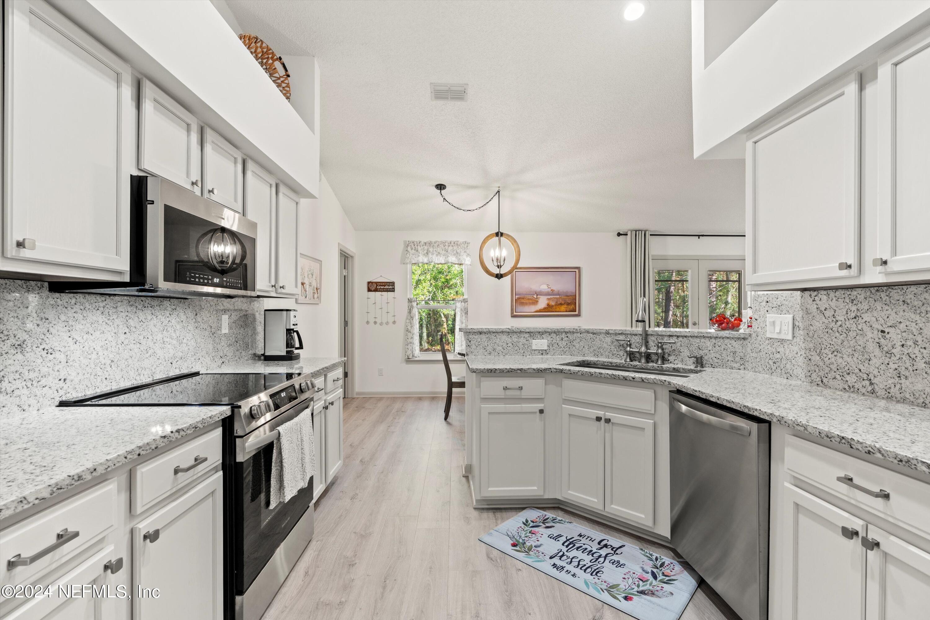 180 SOUTHERN GROVE Drive