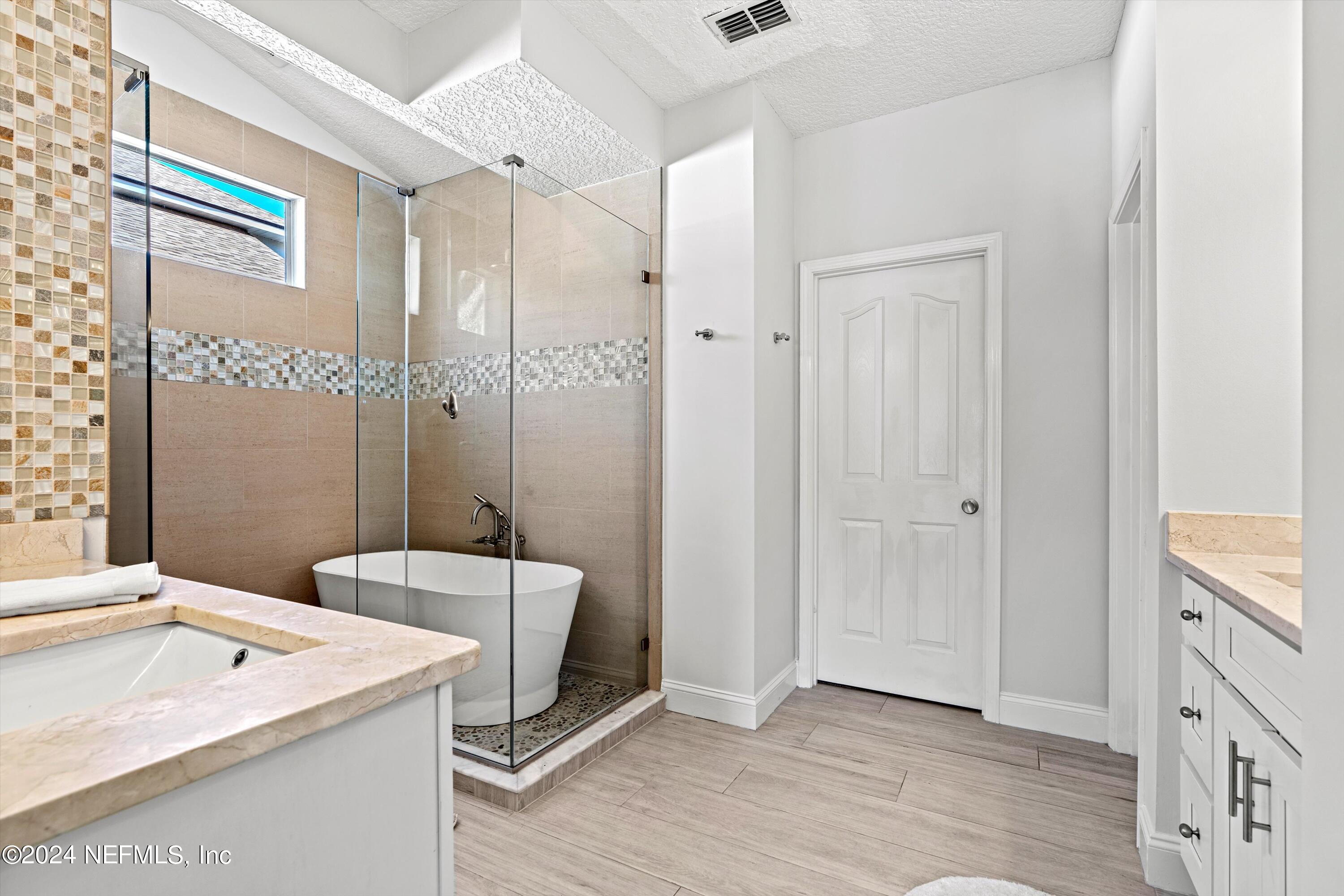 3551 BAY ISLAND Circle