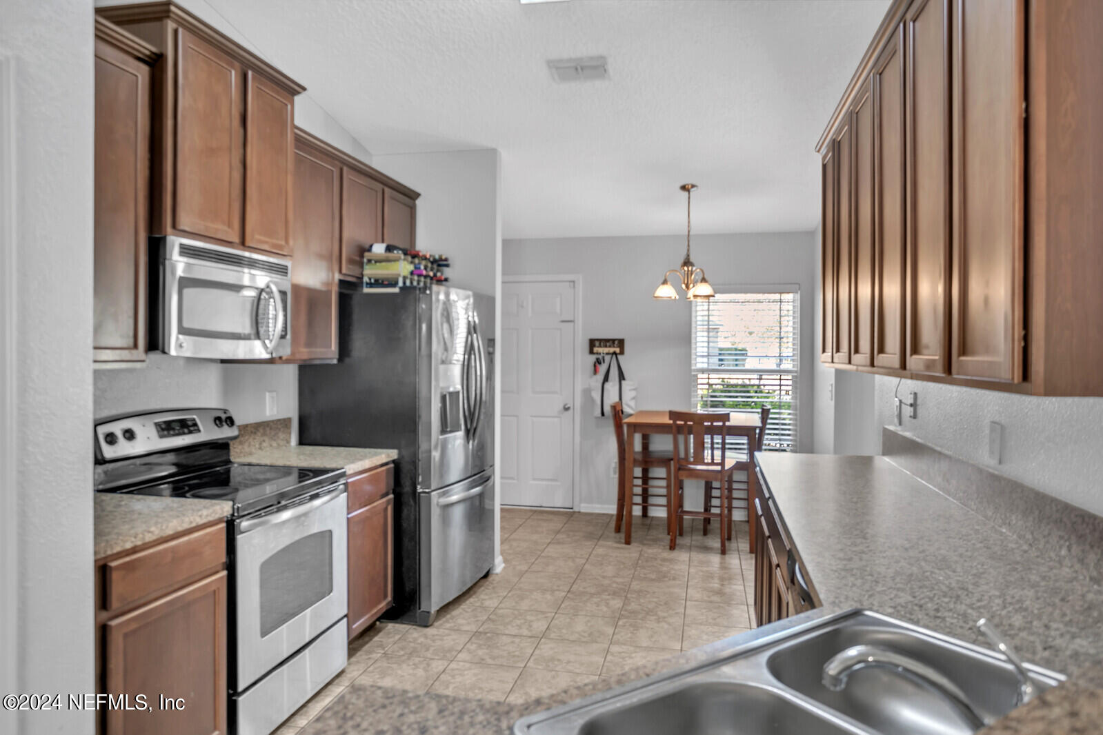 10251 DRIFTWOOD HILLS Drive