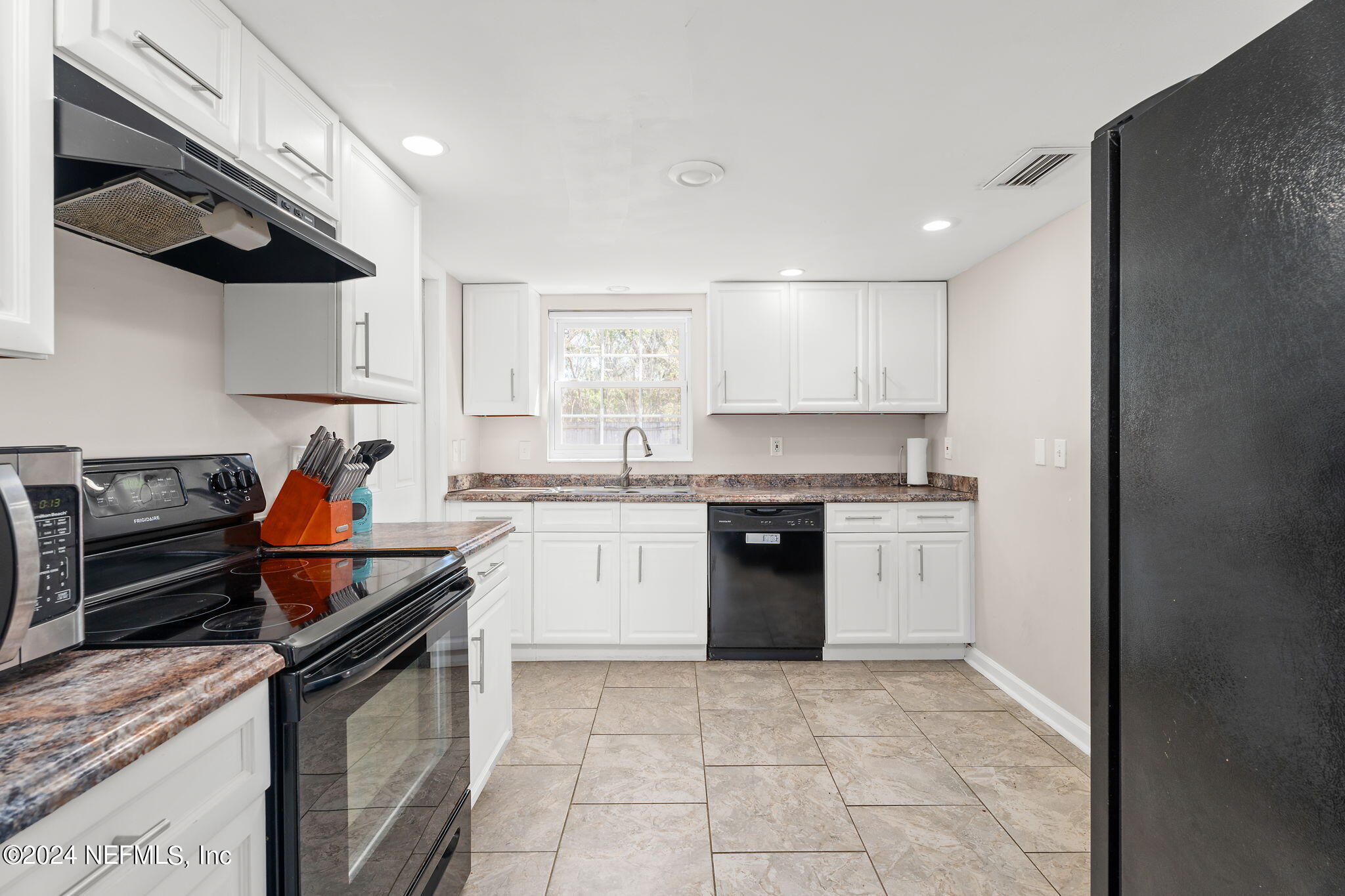 8549 BLACKBERRY Lane E