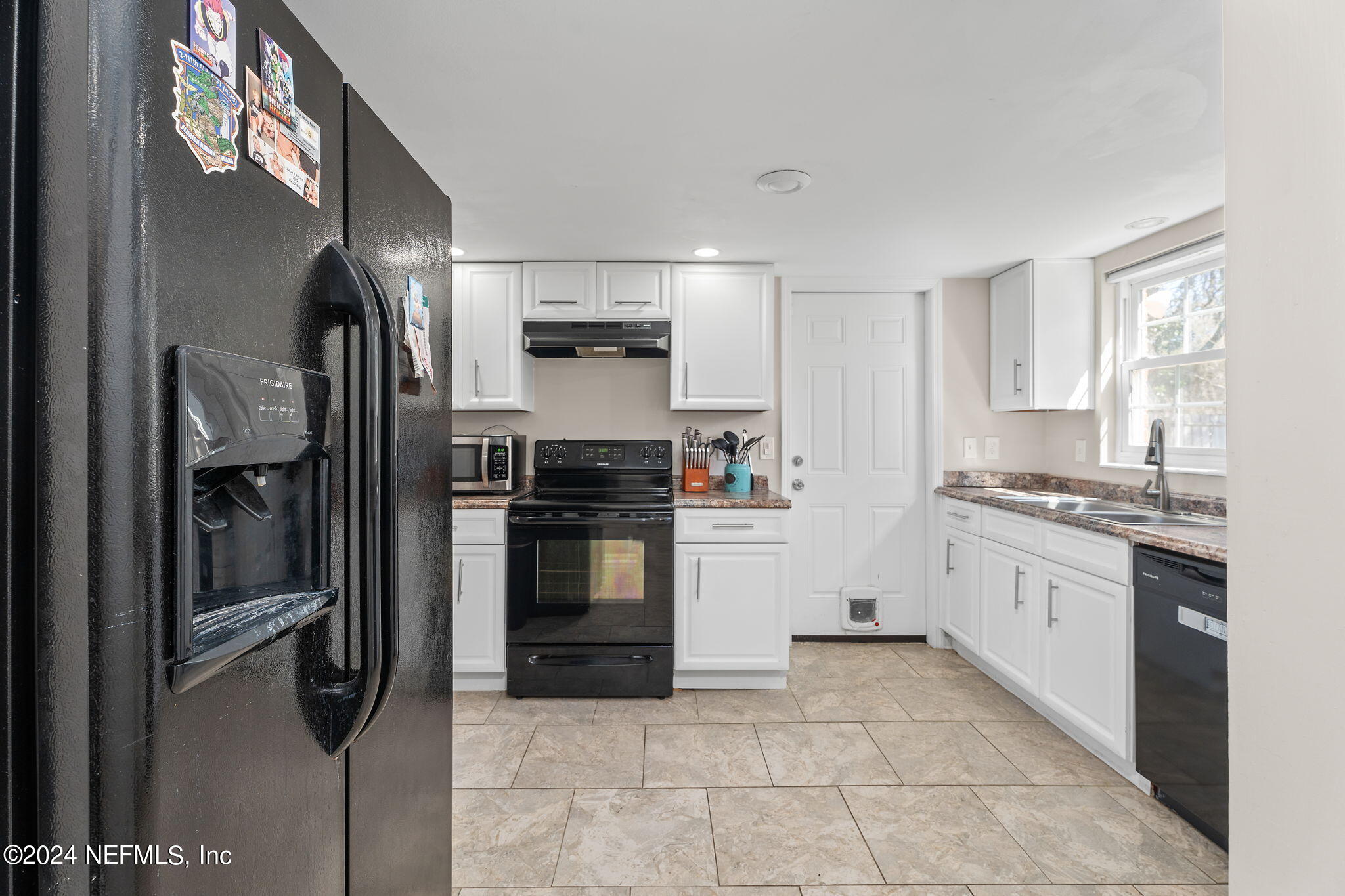 8549 BLACKBERRY Lane E