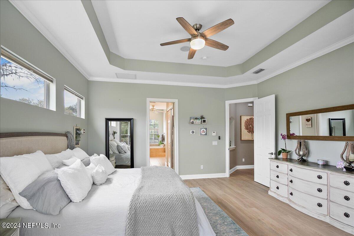 422 SUMMERSET Drive