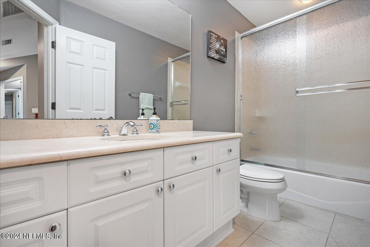 422 SUMMERSET Drive