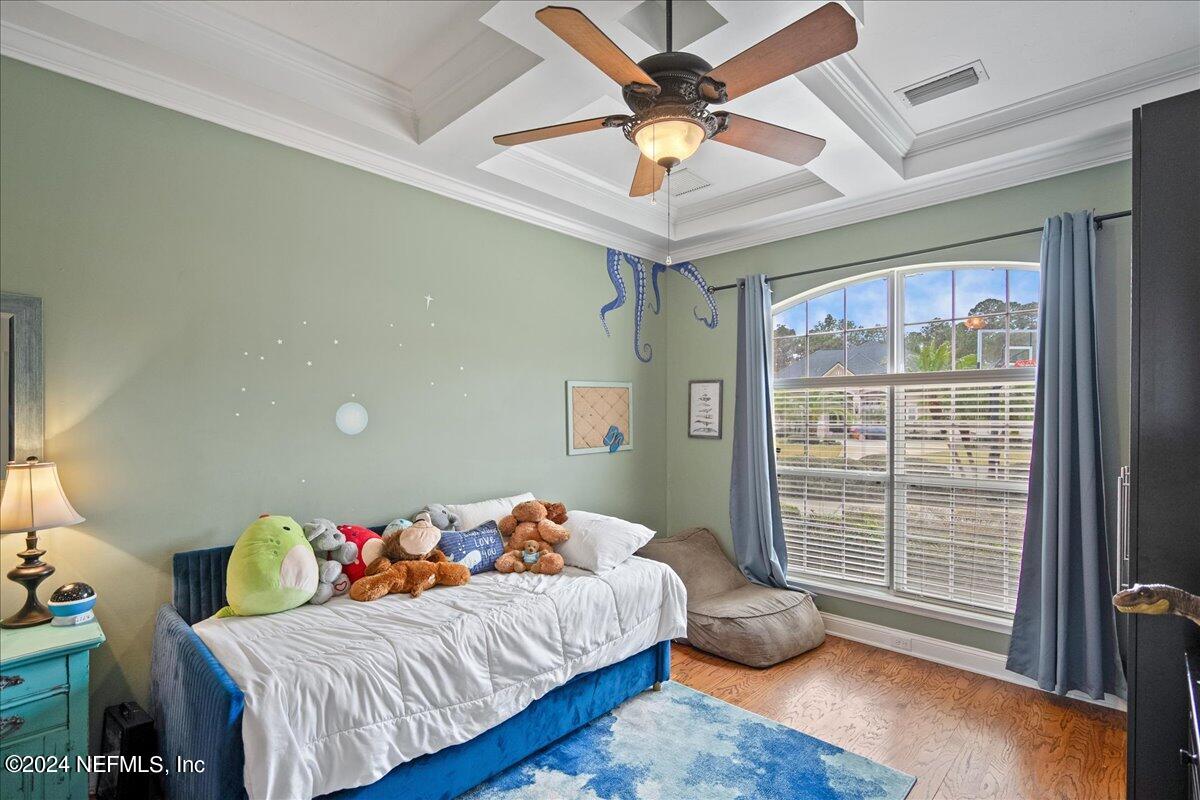 422 SUMMERSET Drive