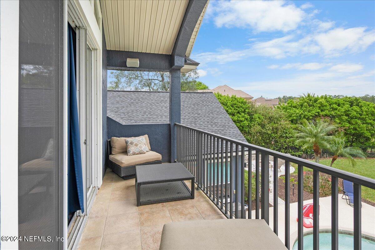 422 SUMMERSET Drive
