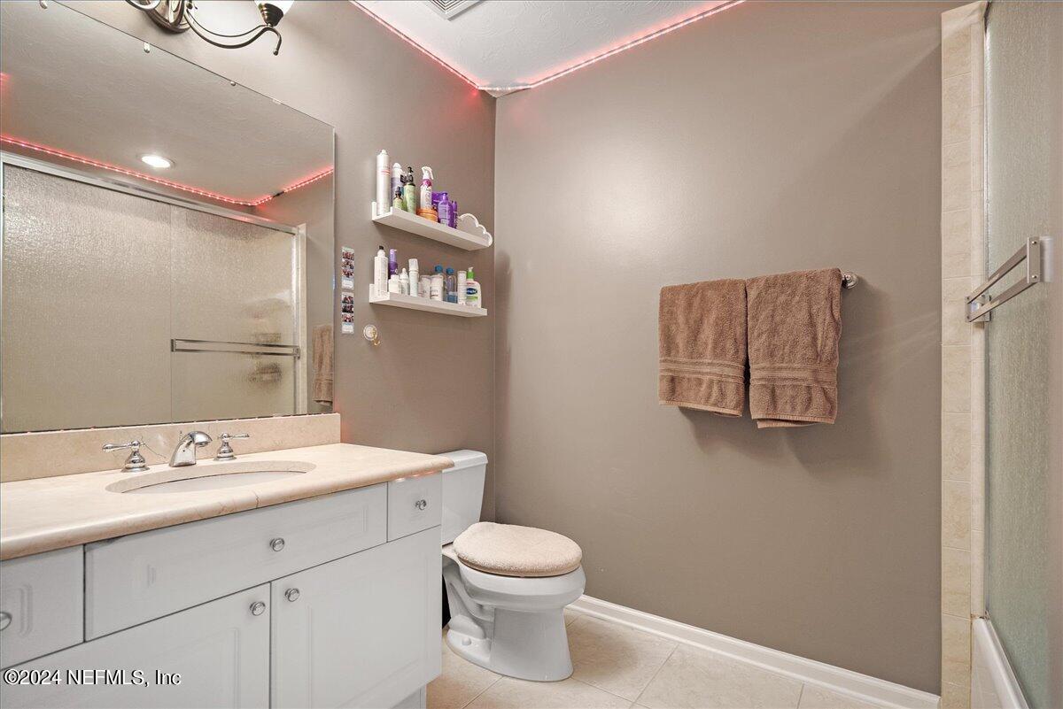 422 SUMMERSET Drive