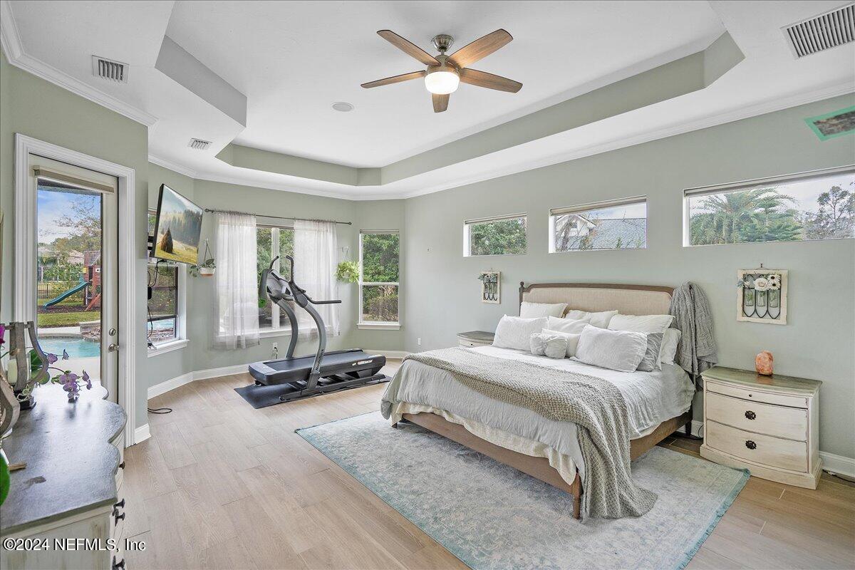 422 SUMMERSET Drive
