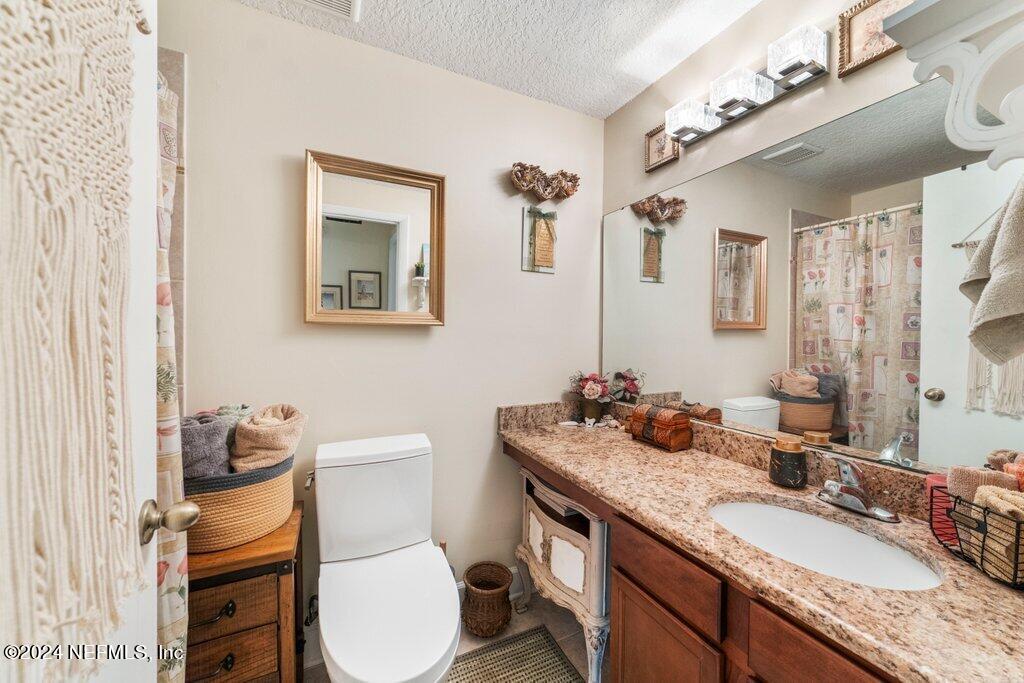 1818 HIGH BROOK Court