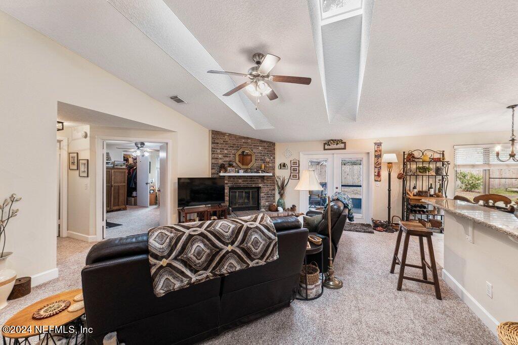 1818 HIGH BROOK Court