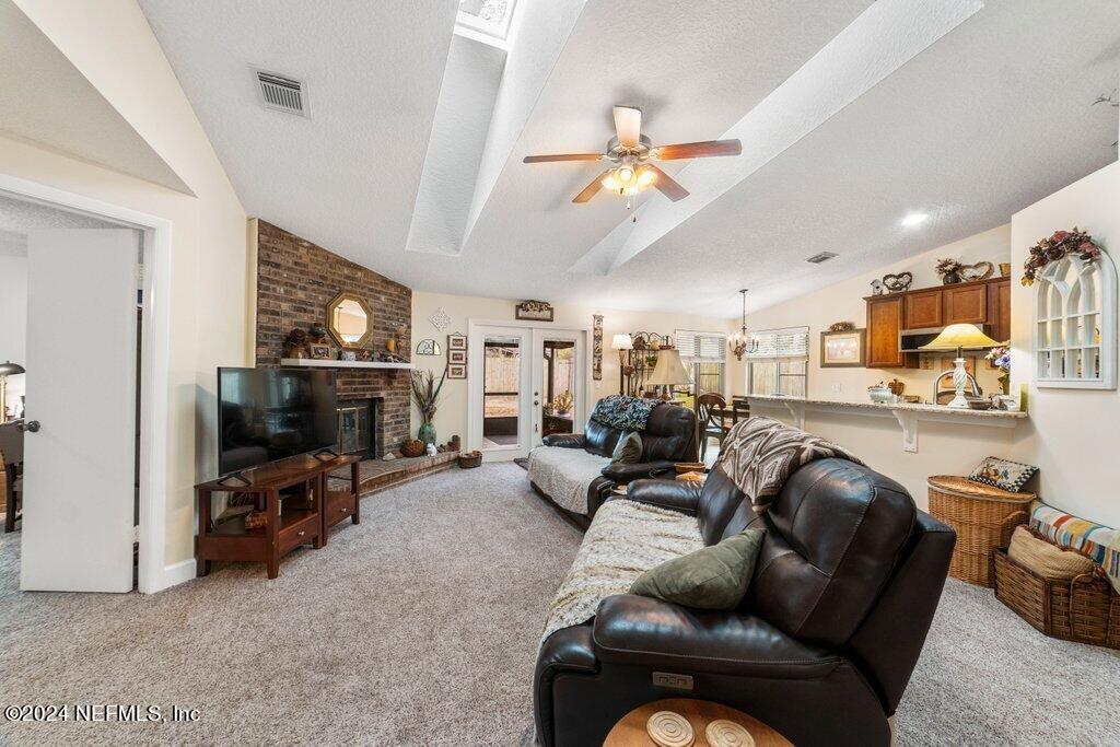 1818 HIGH BROOK Court