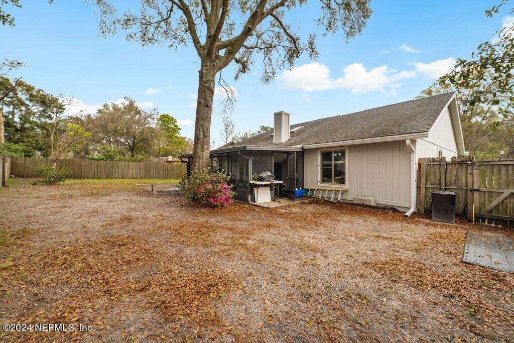 1818 HIGH BROOK Court