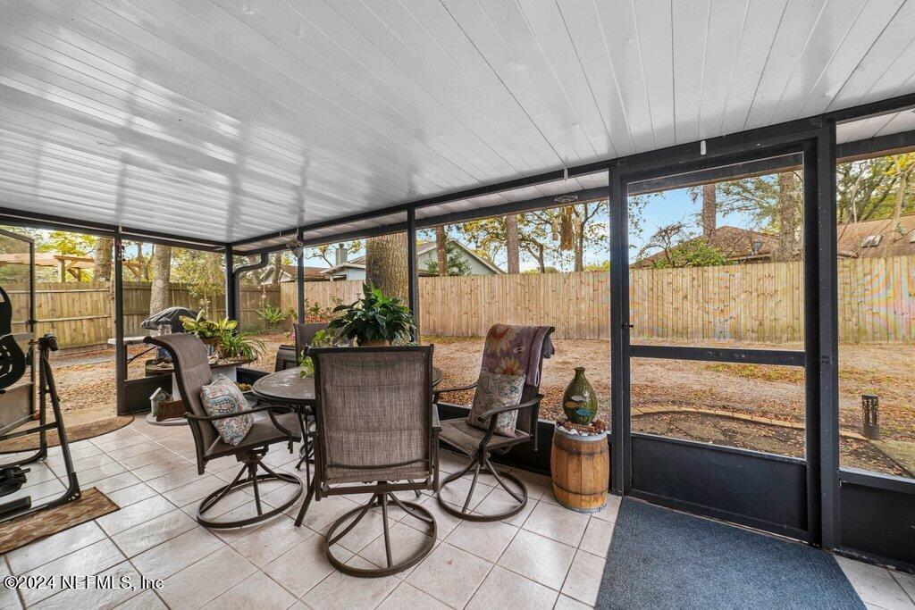 1818 HIGH BROOK Court