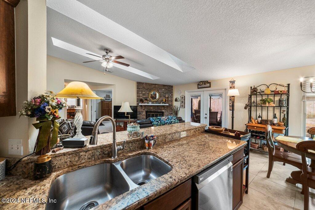 1818 HIGH BROOK Court