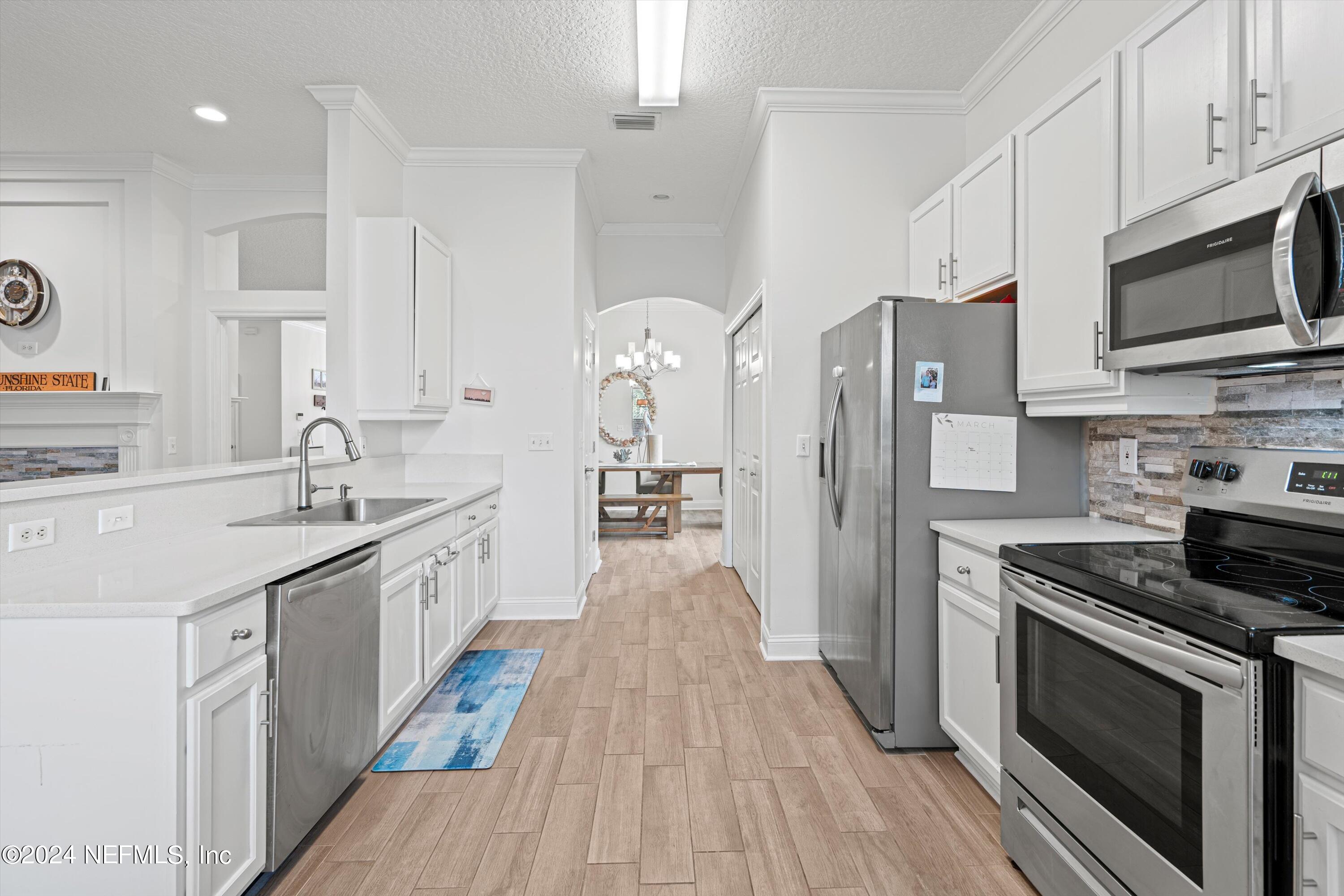 3536 BAY ISLAND Circle