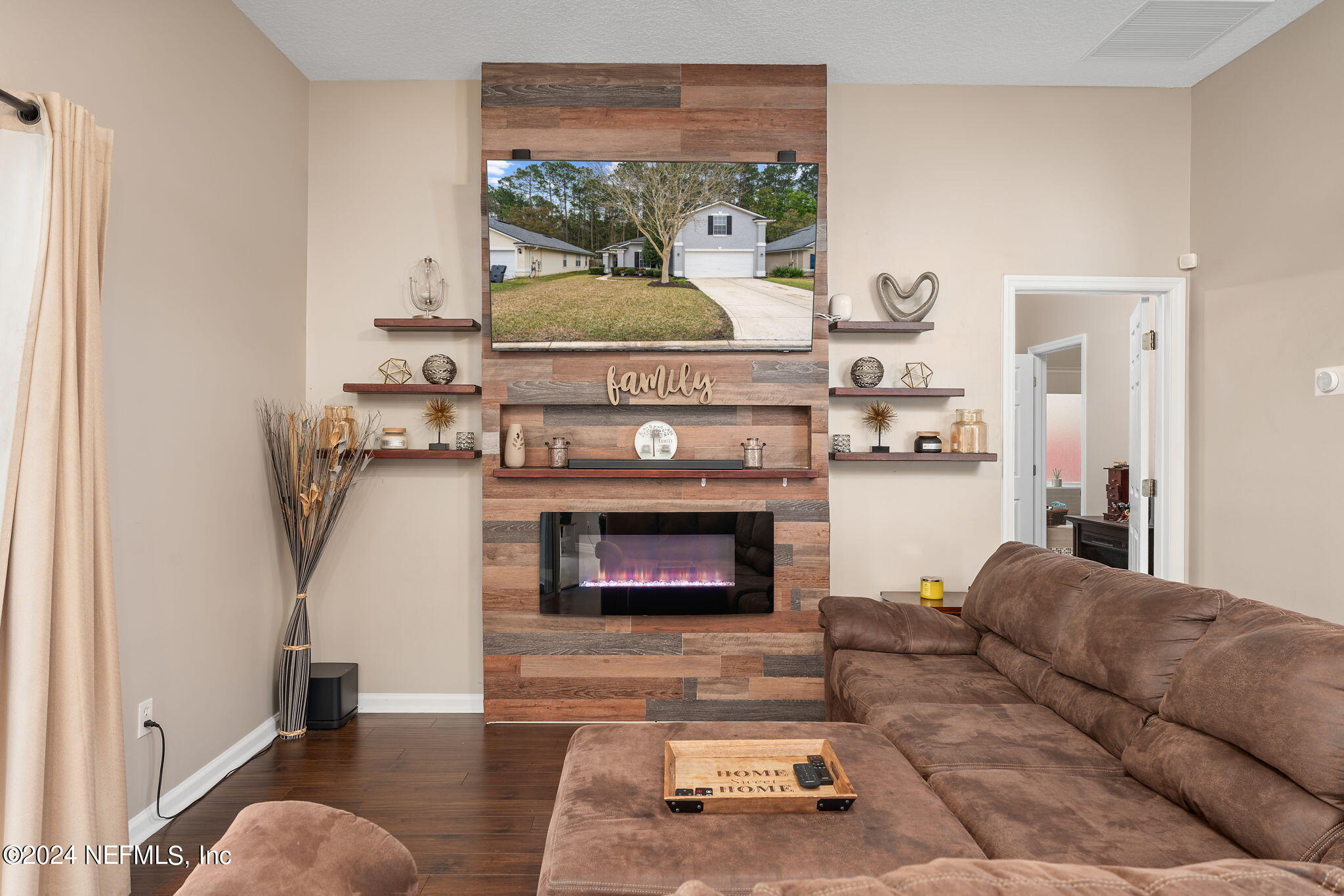 1056 BECKINGHAM Drive