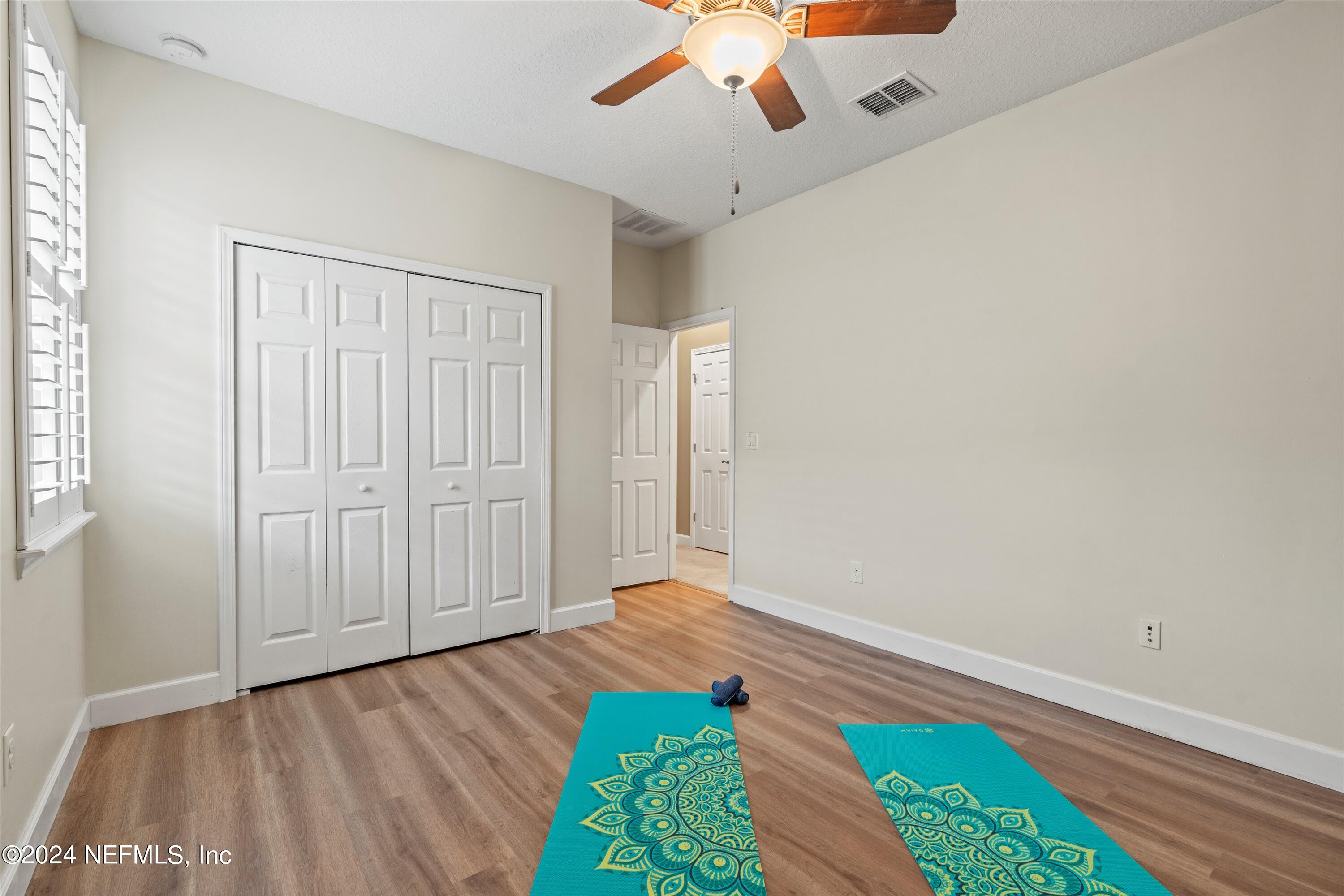 1055 SOUTHERN HILLS Drive