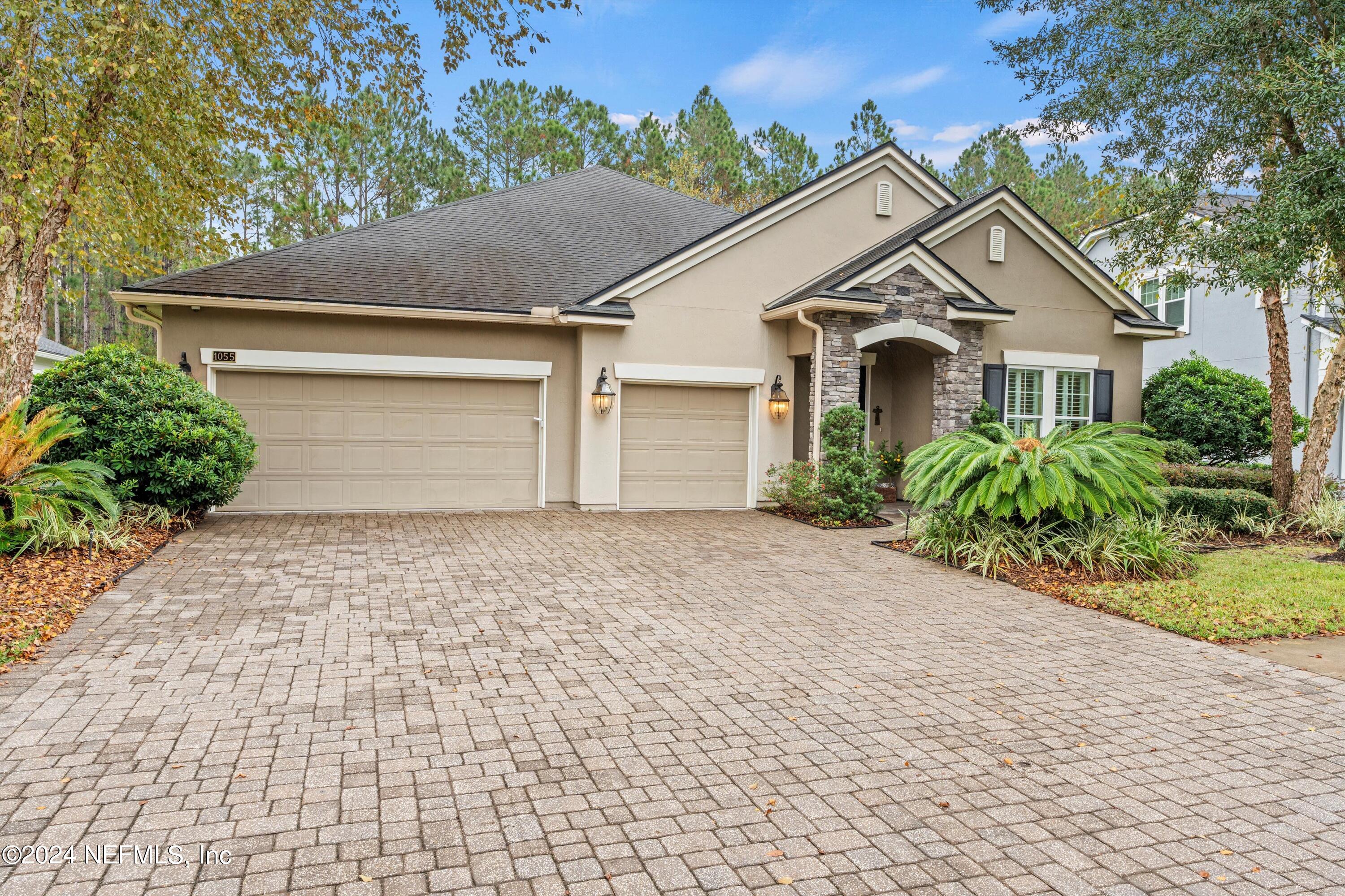 1055 SOUTHERN HILLS Drive