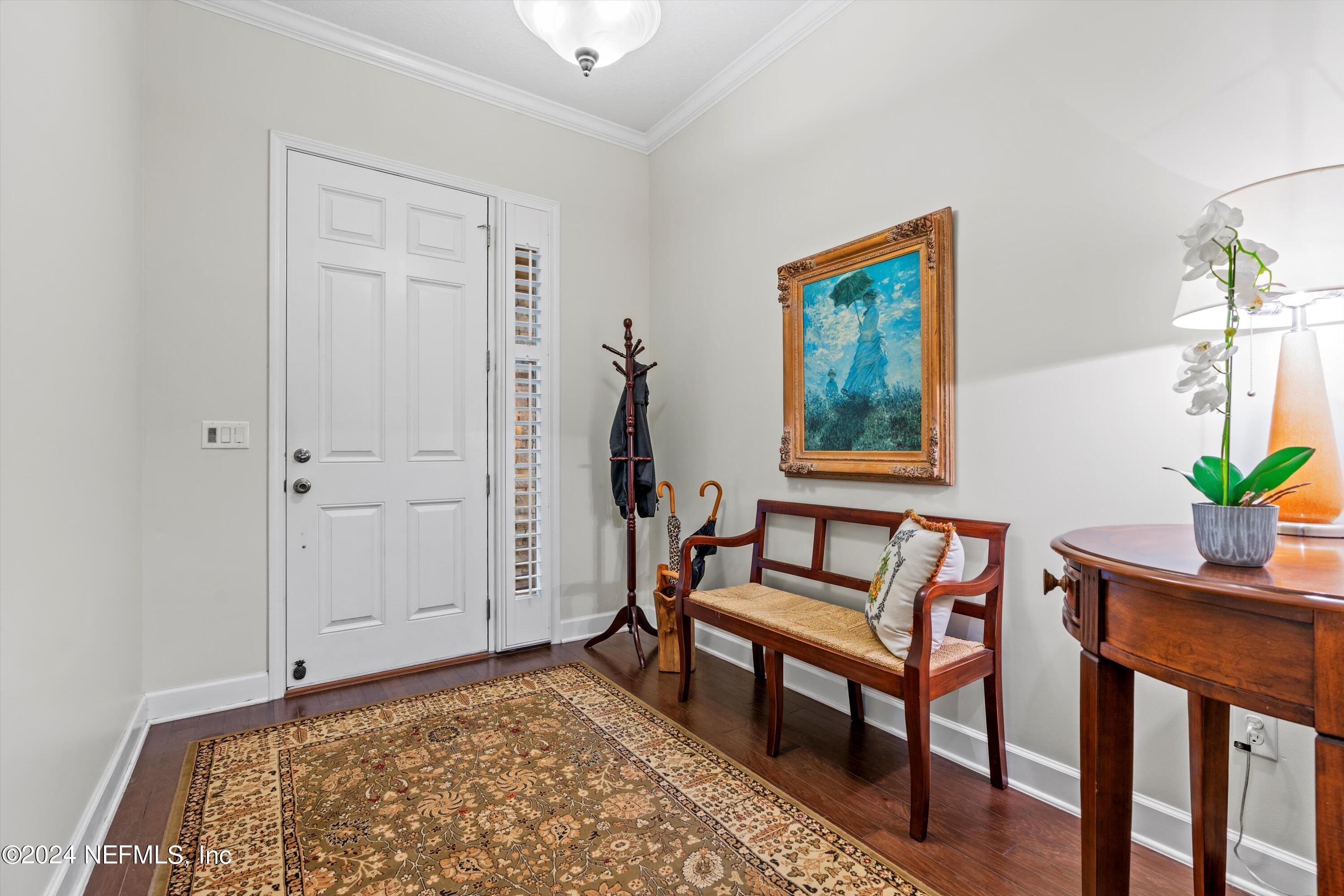 1055 SOUTHERN HILLS Drive