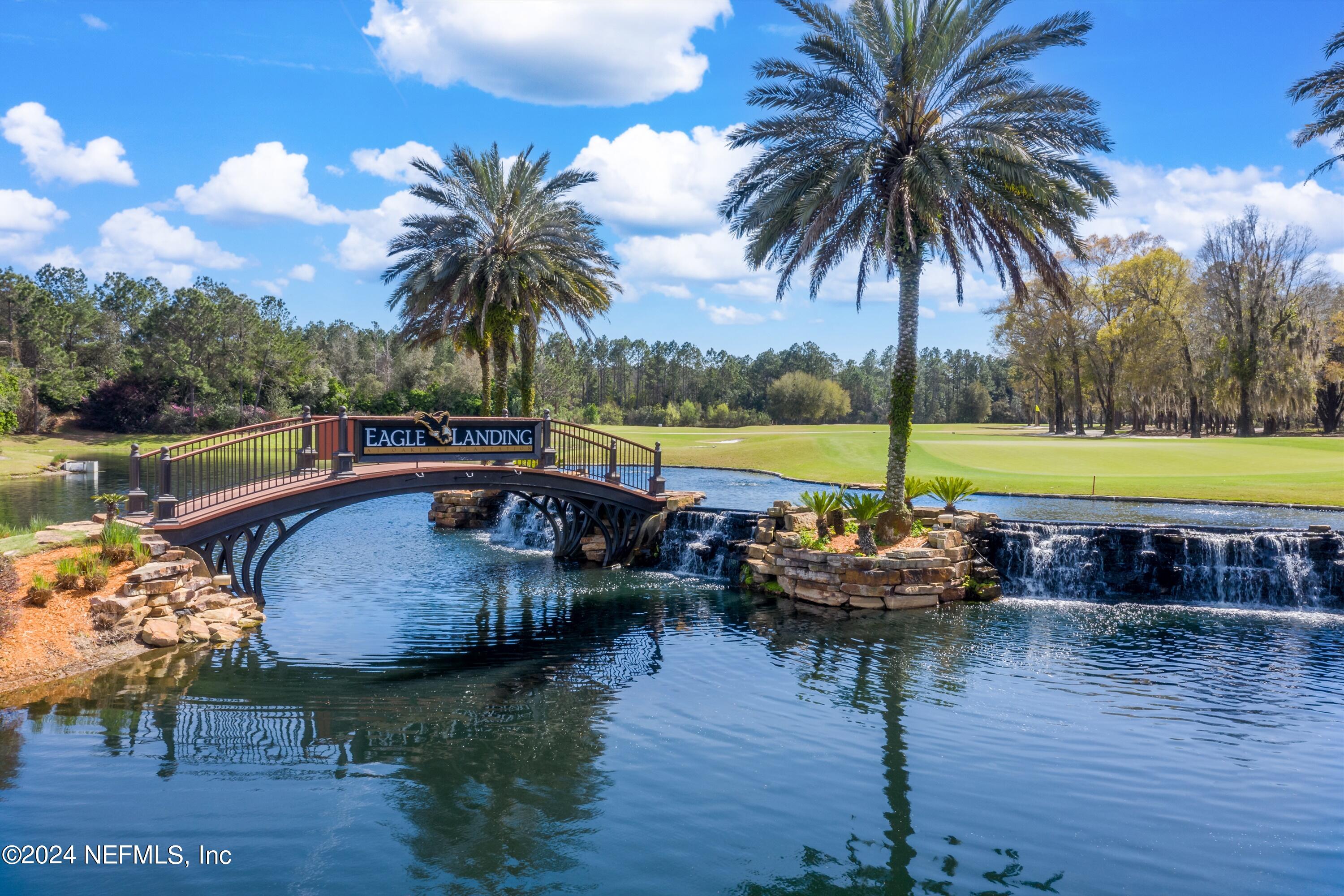 1055 SOUTHERN HILLS Drive