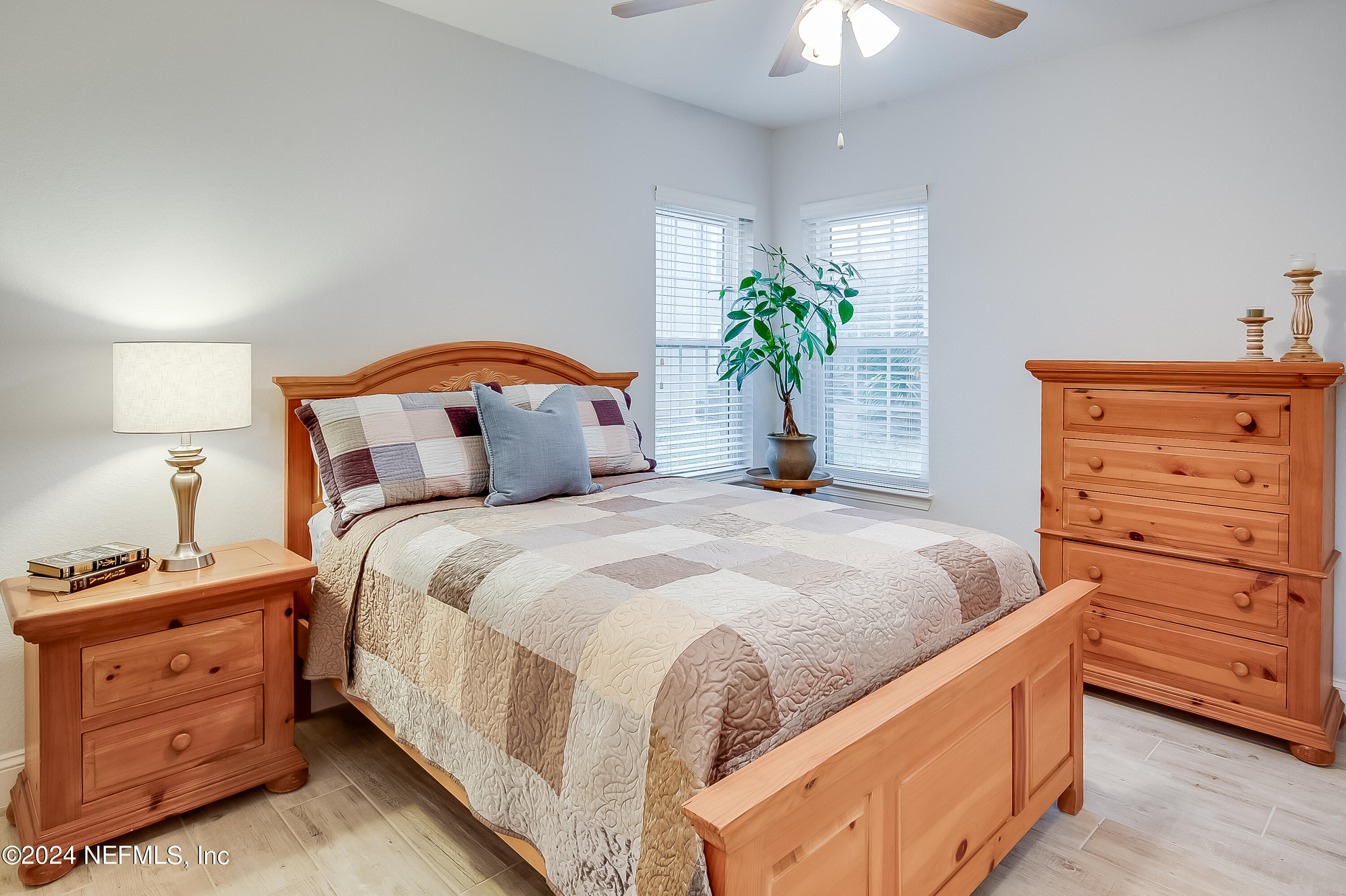 1701 THE GREENS Way, 1411