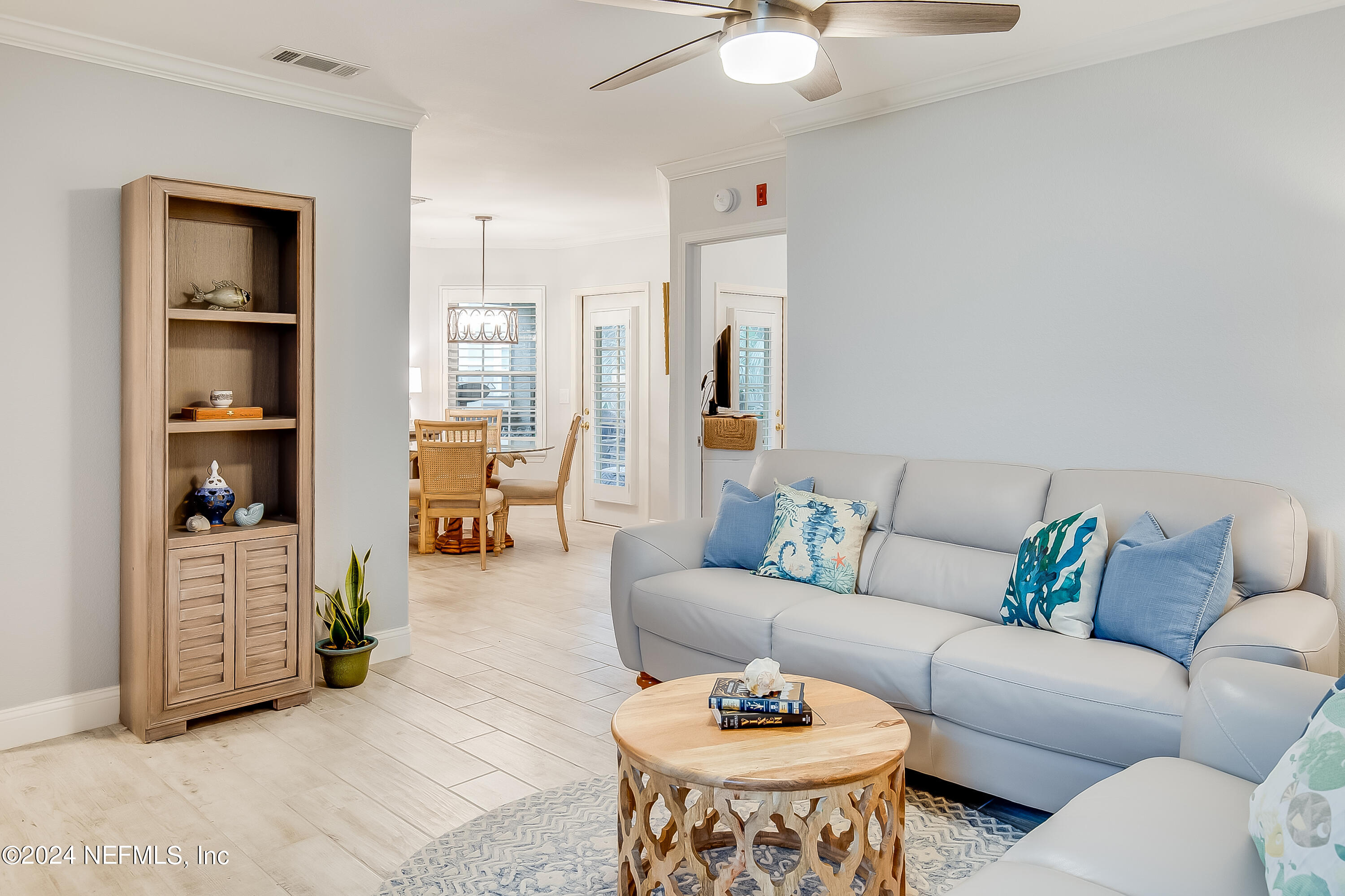 1701 THE GREENS Way, 1411