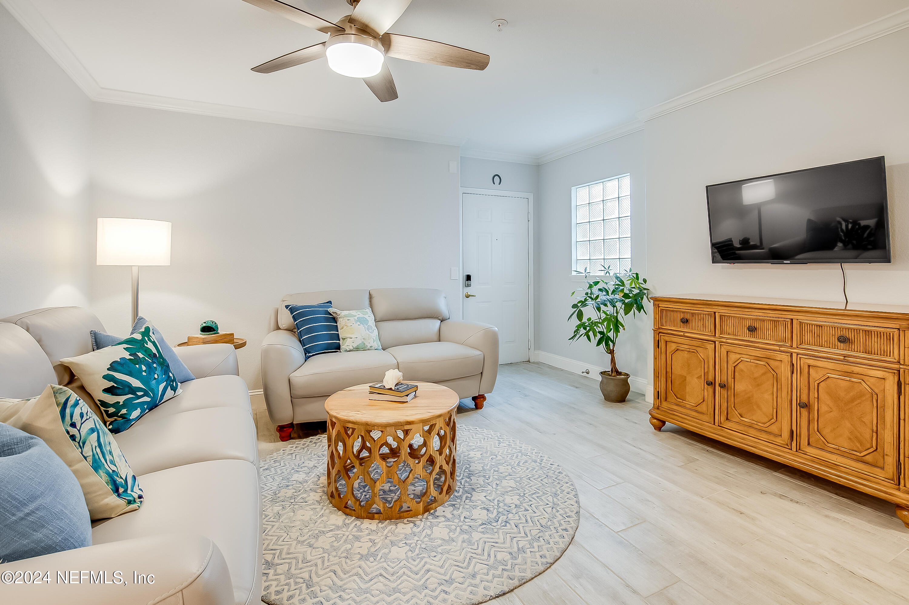 1701 THE GREENS Way, 1411