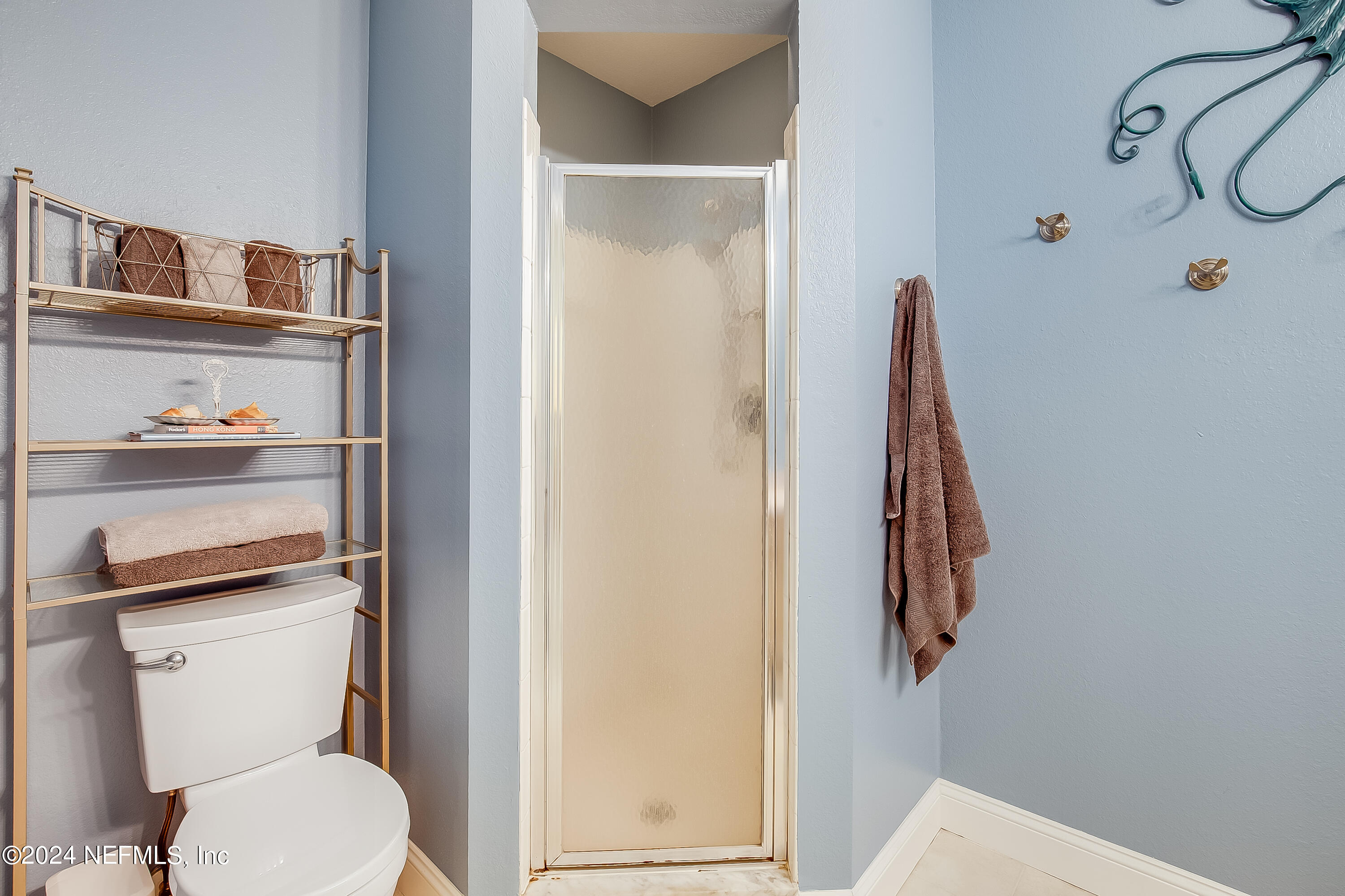 1701 THE GREENS Way, 1411