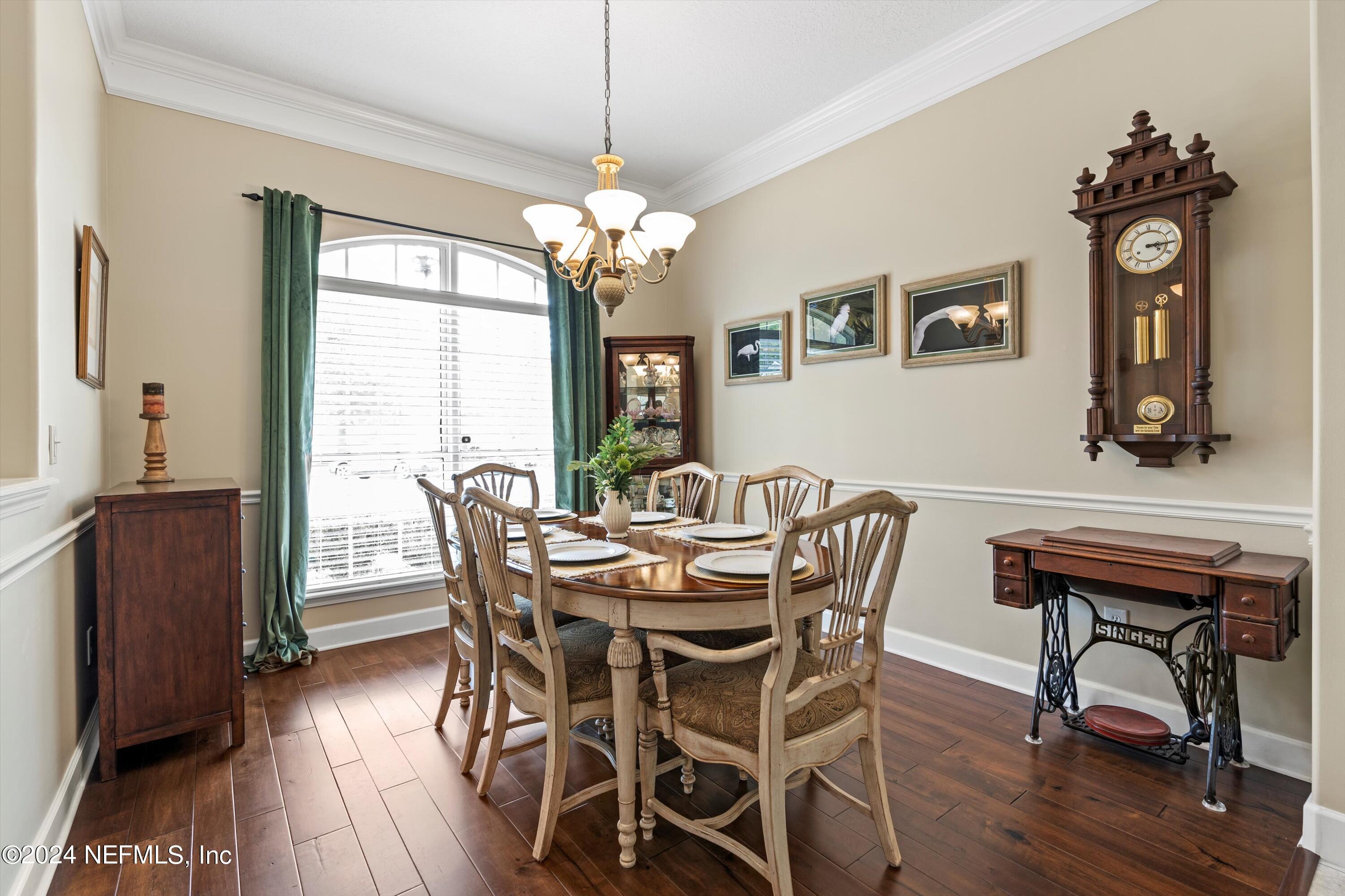 1661 FAIRWAY RIDGE Drive