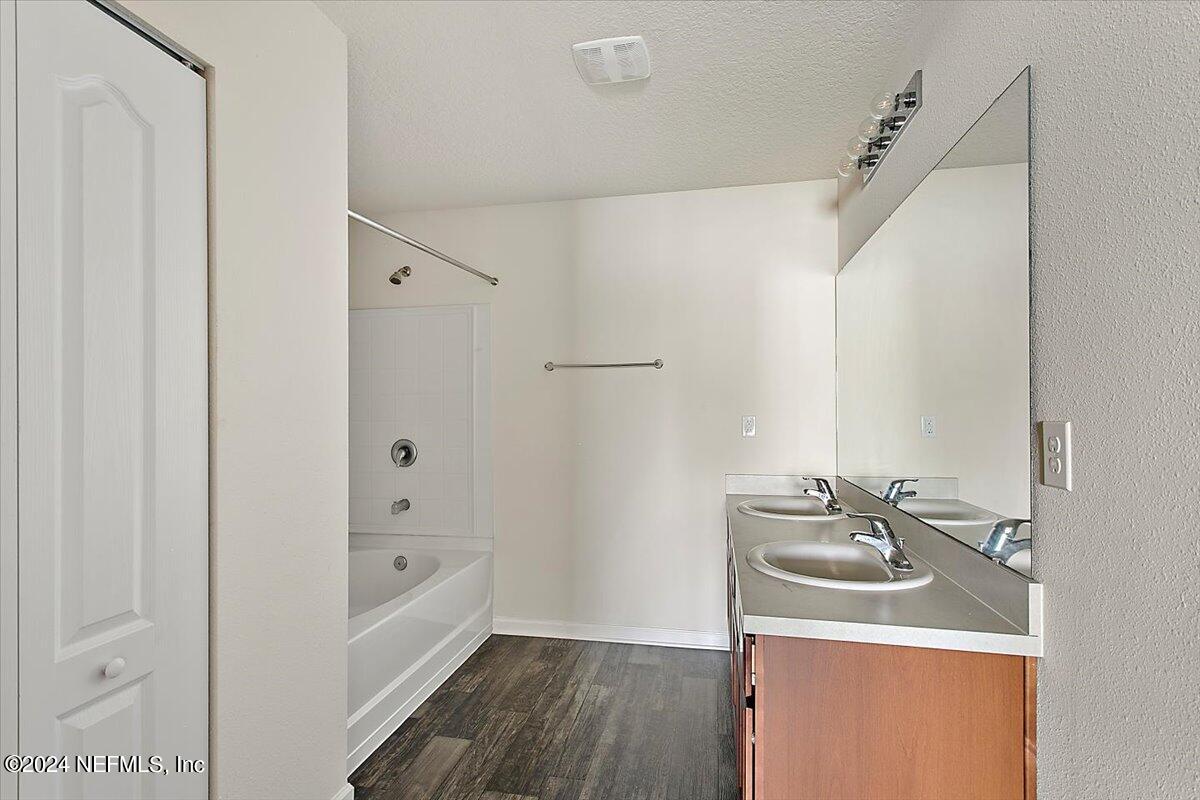 3384 BLUE CATFISH Drive