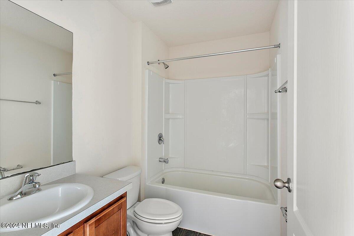 3384 BLUE CATFISH Drive