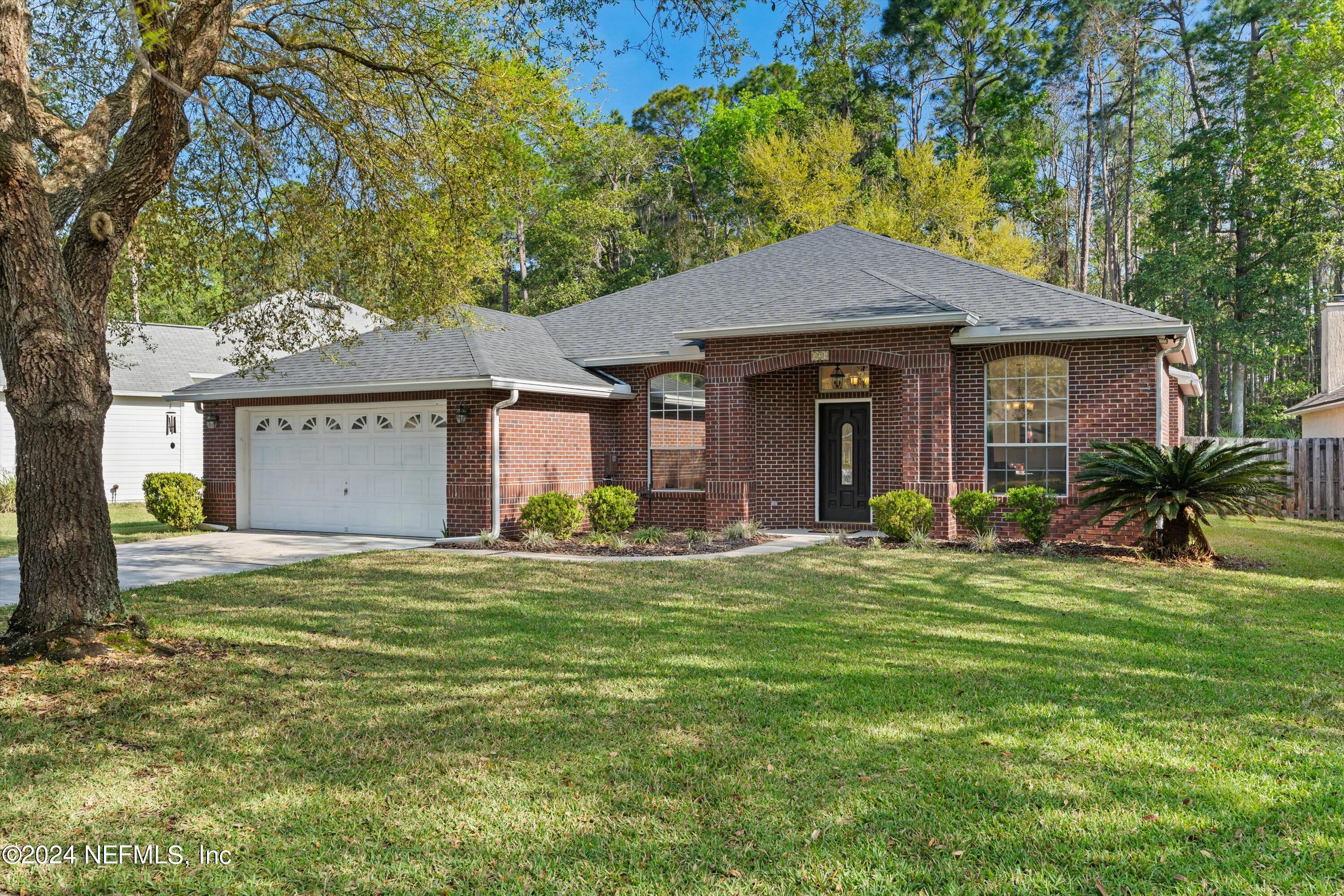 824 W CUMBERLAND Court