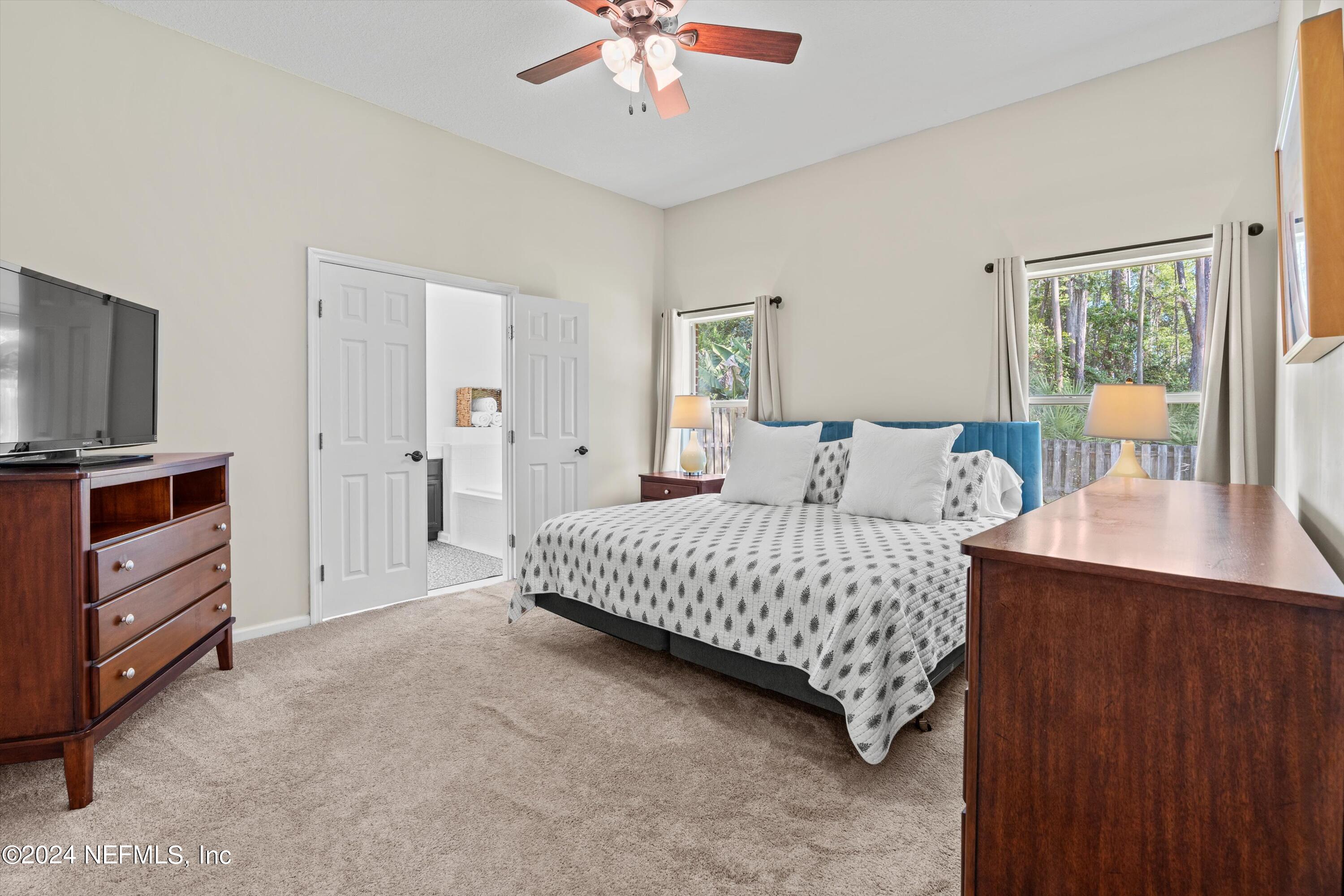 824 W CUMBERLAND Court