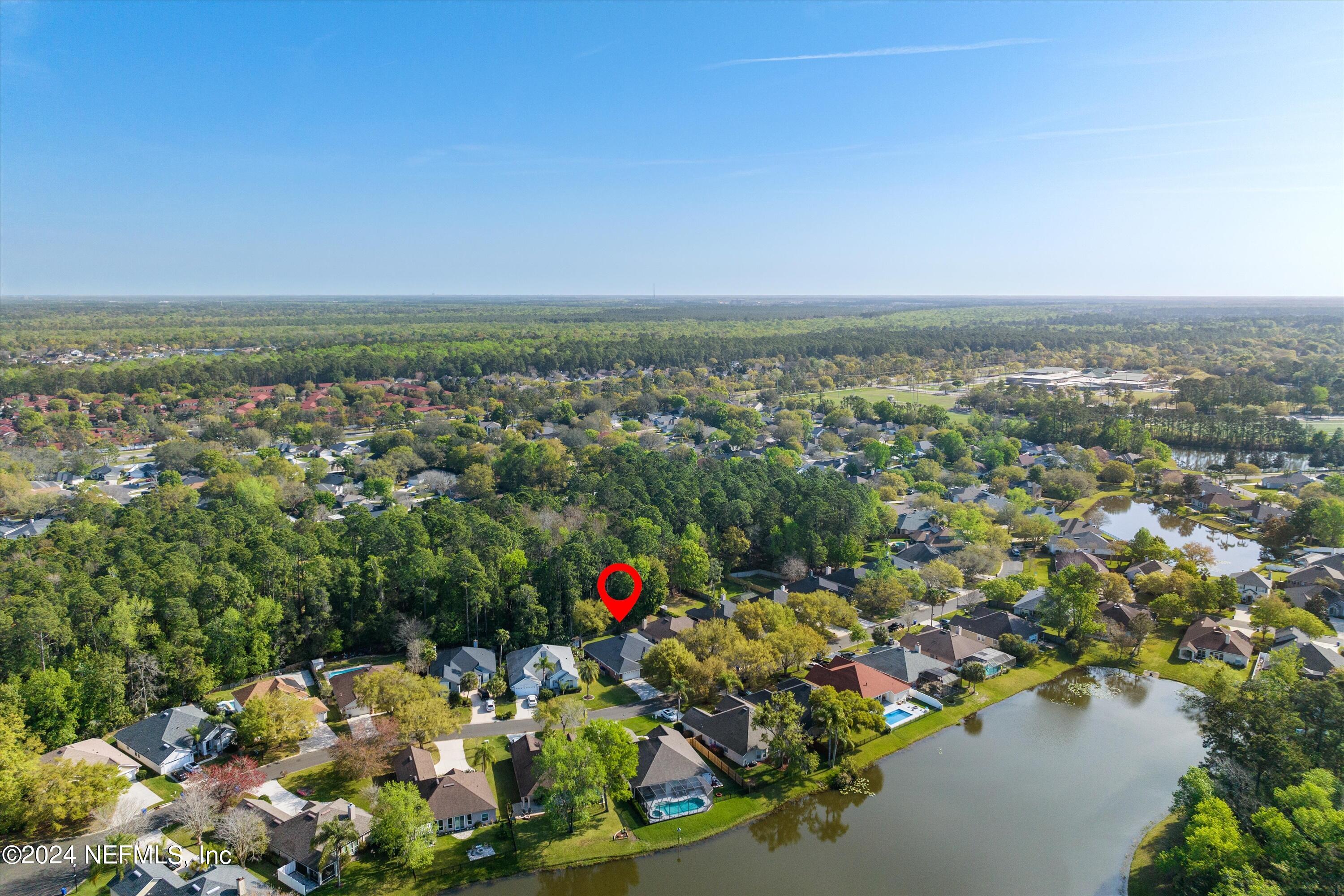 824 W CUMBERLAND Court